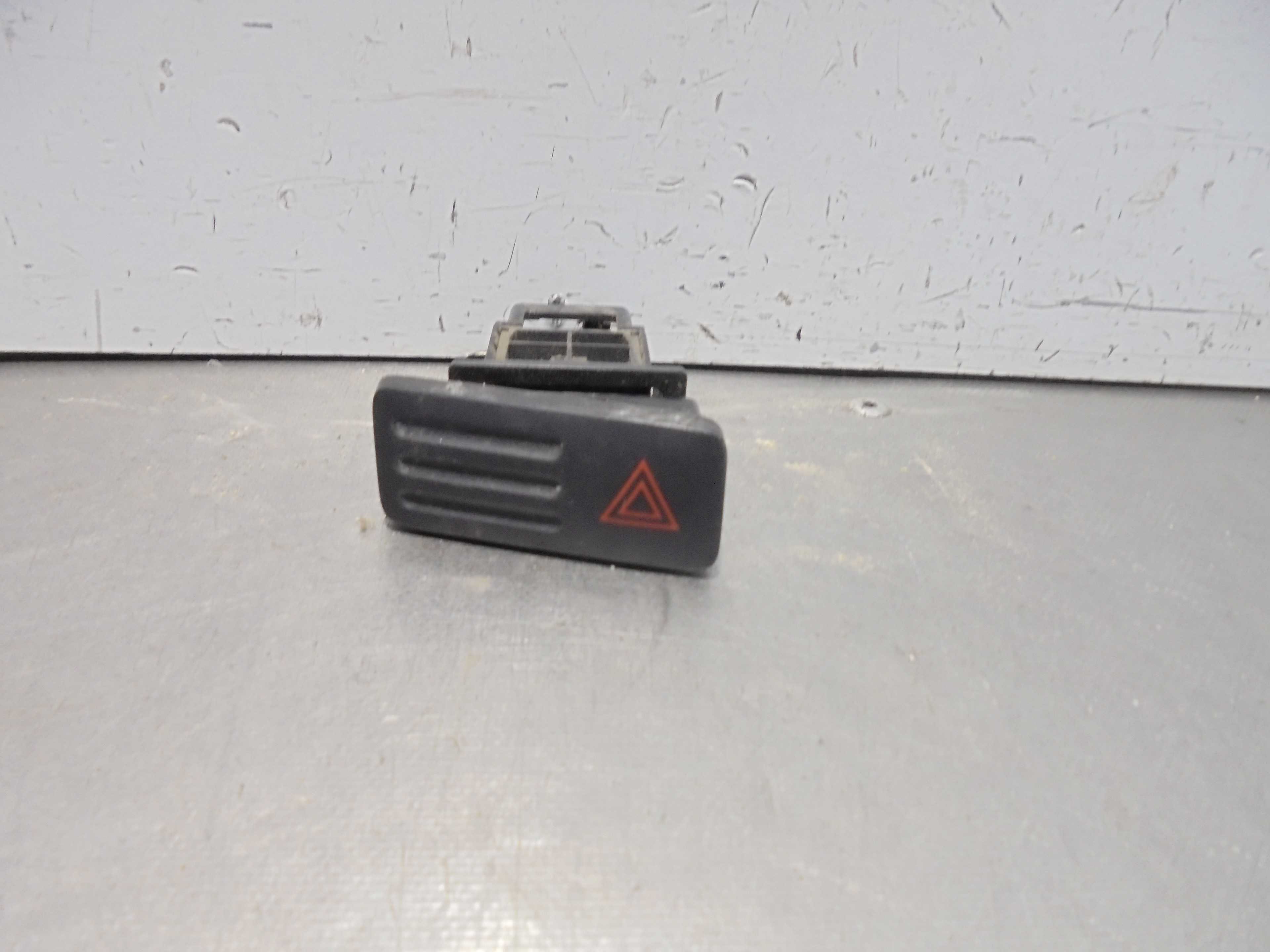 Recambio de mando warning para toyota land cruiser (j12) 3.0 turbodiesel referencia OEM IAM 153693  