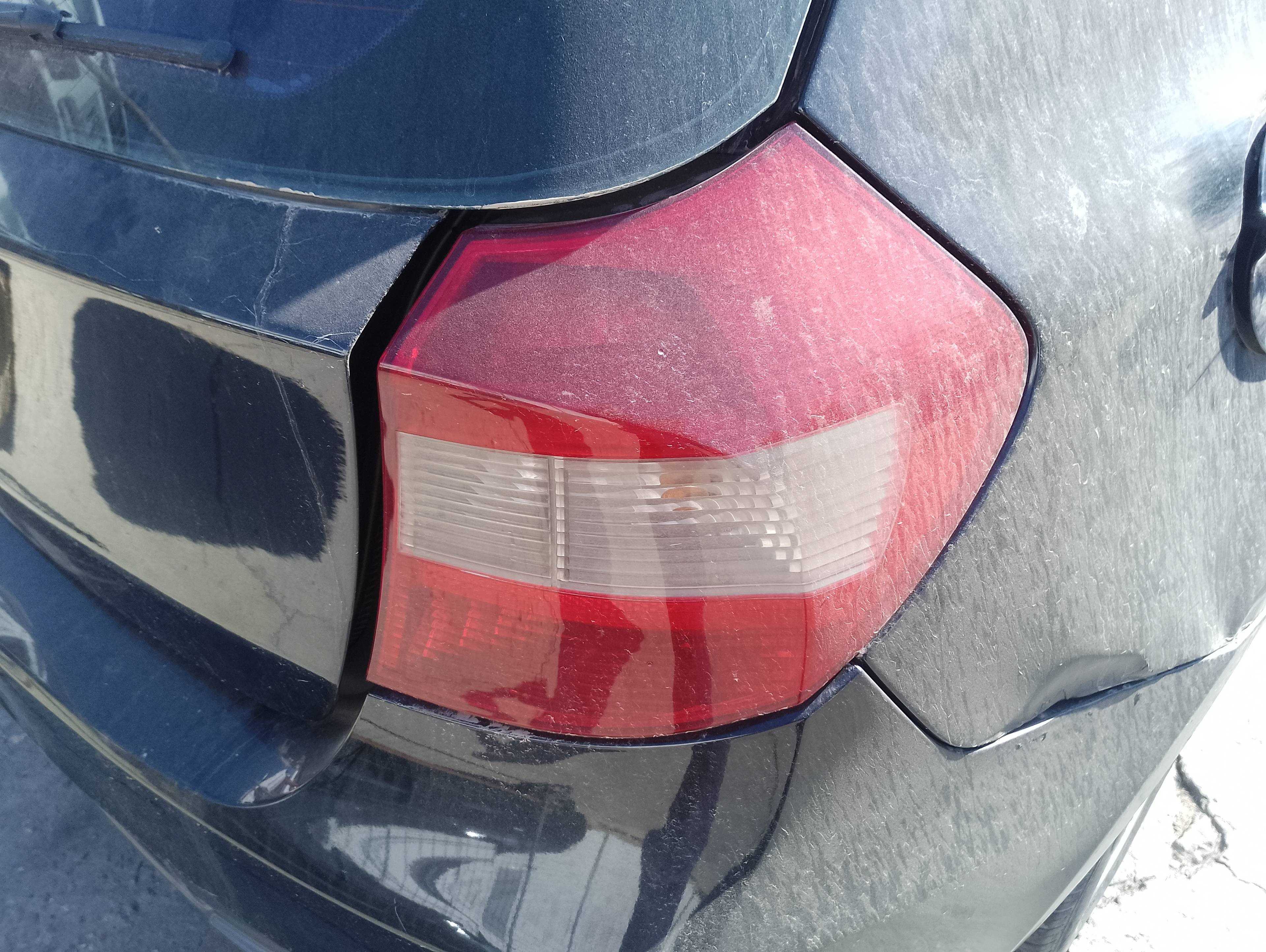 Recambio de piloto trasero derecho para bmw serie 1 berlina (e81/e87) 118d referencia OEM IAM   