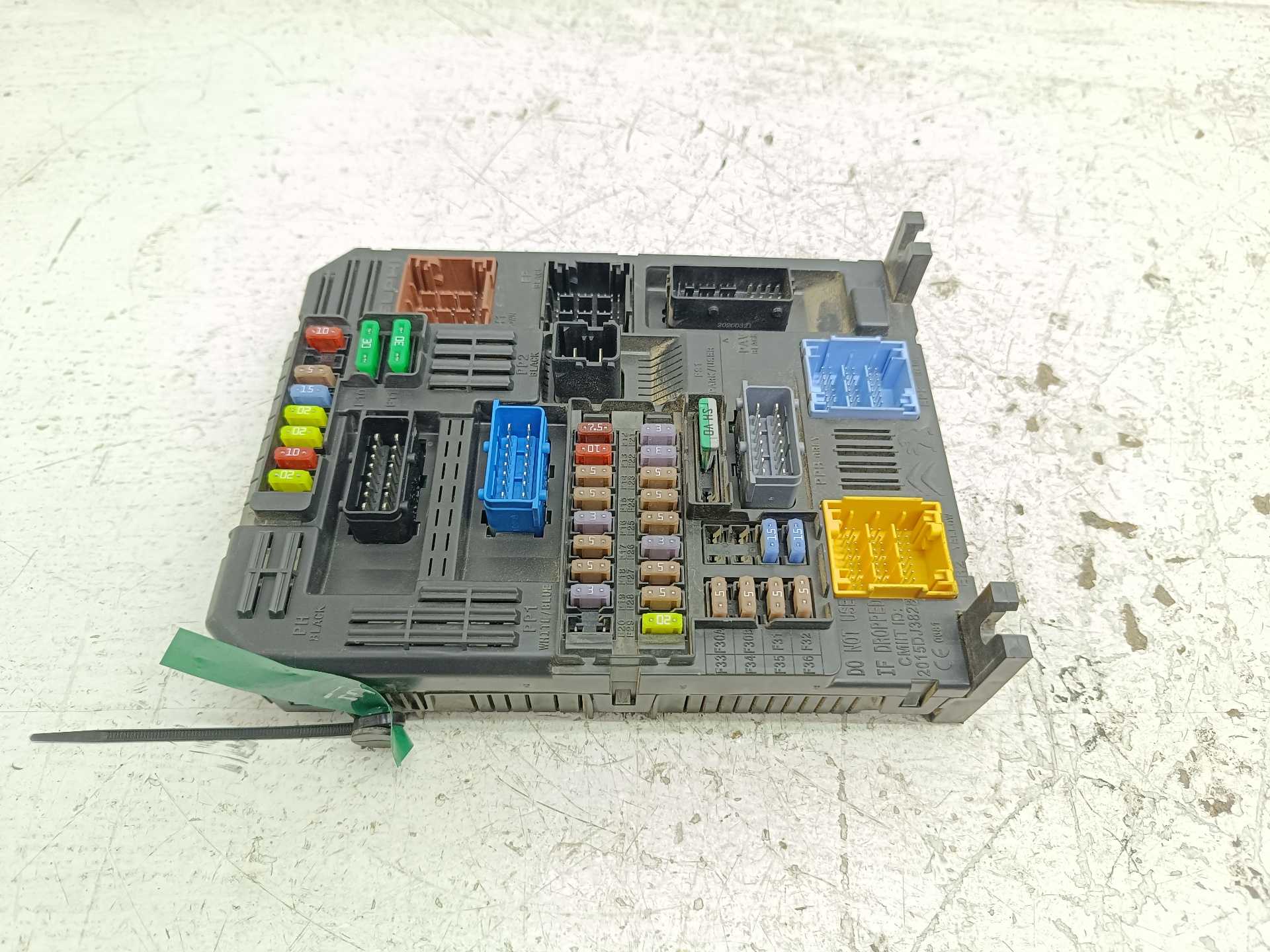 Recambio de centralita bsi para opel vivaro furgón l express referencia OEM IAM 983079058000  