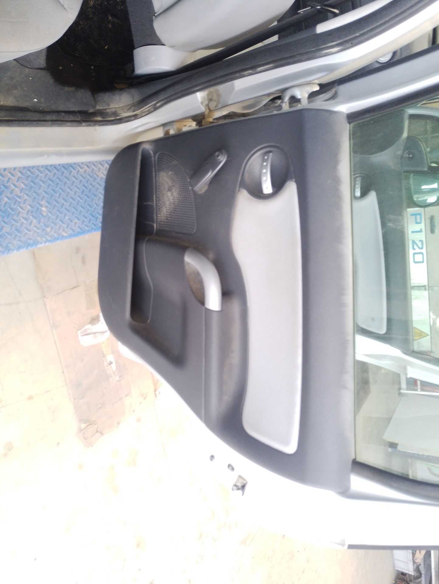 Recambio de guarnecido puerta trasera derecha para citroën c3 i (fc_, fn_) 1.4 hdi referencia OEM IAM   