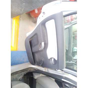 GUARNECIDO PUERTA TRASERA IZQUIERDA 