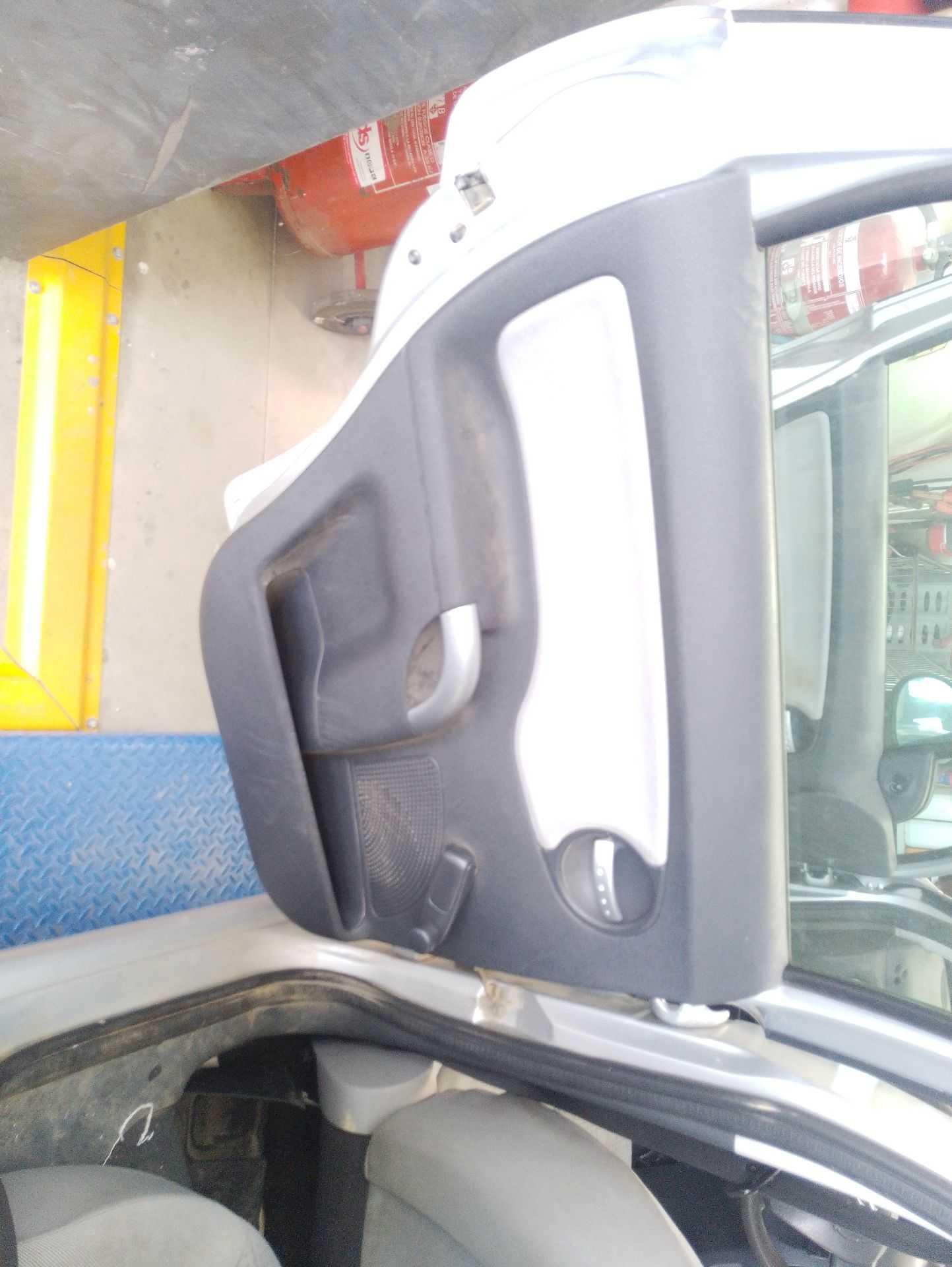 Recambio de guarnecido puerta trasera izquierda para citroën c3 i (fc_, fn_) 1.4 hdi referencia OEM IAM   