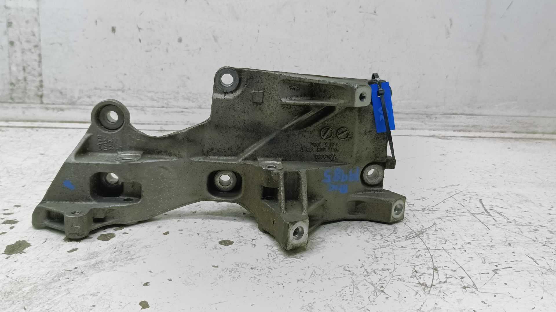 Recambio de soporte alternador para seat ibiza iii (6l1) 1.4 tdi referencia OEM IAM 045903143E  