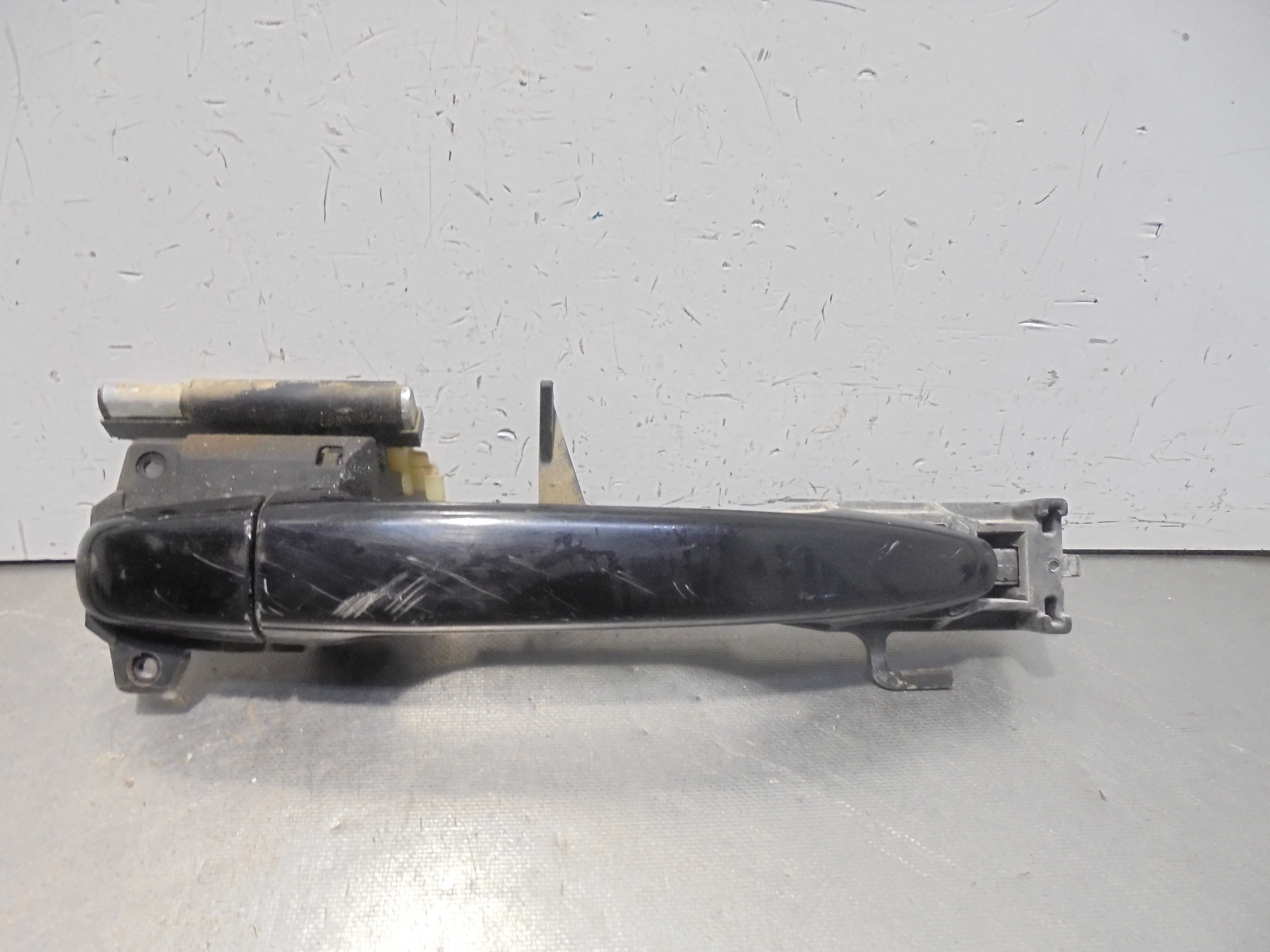 Recambio de maneta exterior delantera derecha para toyota land cruiser (j12) 3.0 turbodiesel referencia OEM IAM   