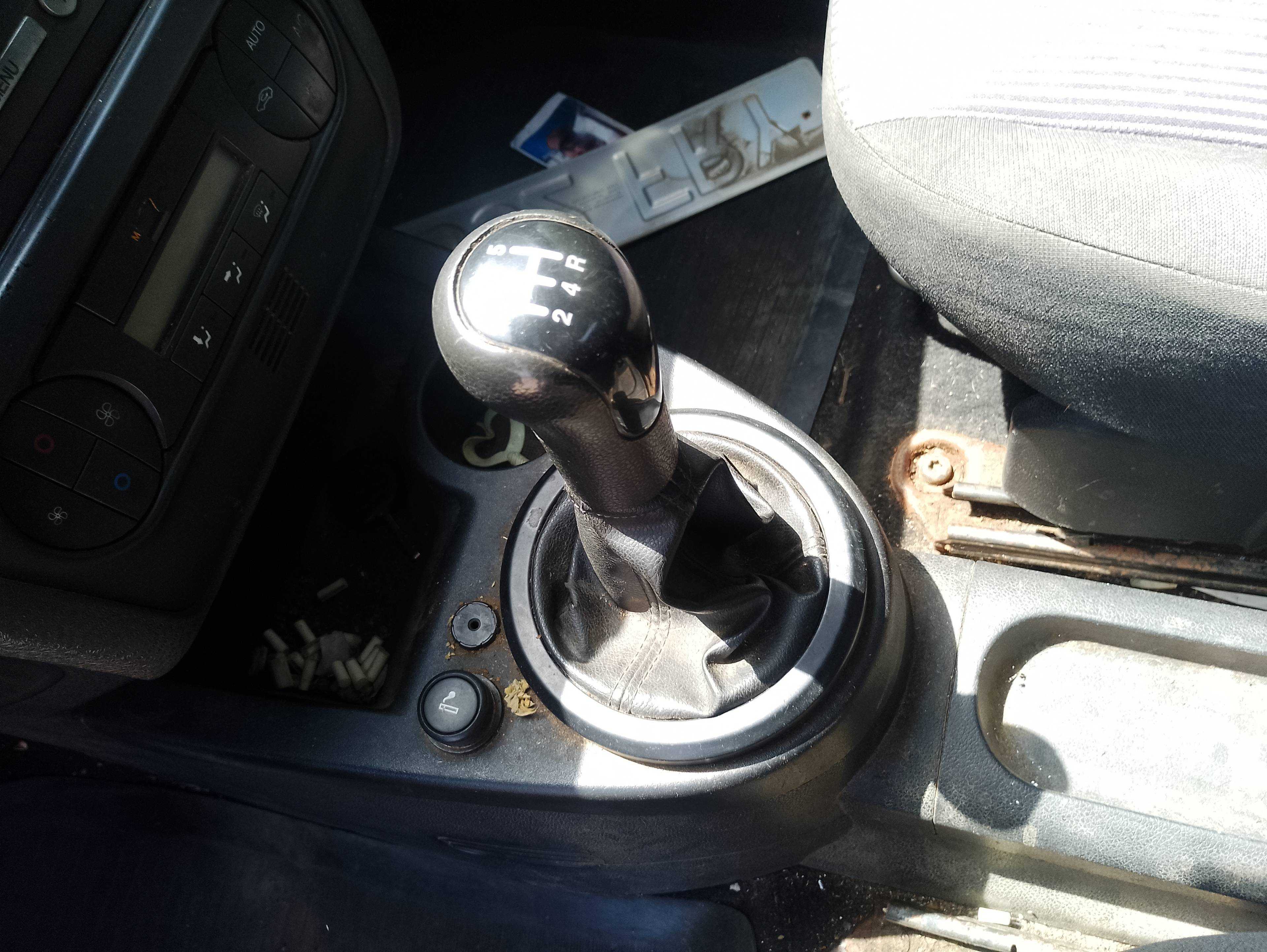 Recambio de palanca cambio para ford fusion (cbk) ambiente referencia OEM IAM   
