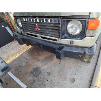 Recambio de paragolpes delantero para mitsubishi pajero 2.3 diesel referencia OEM IAM   