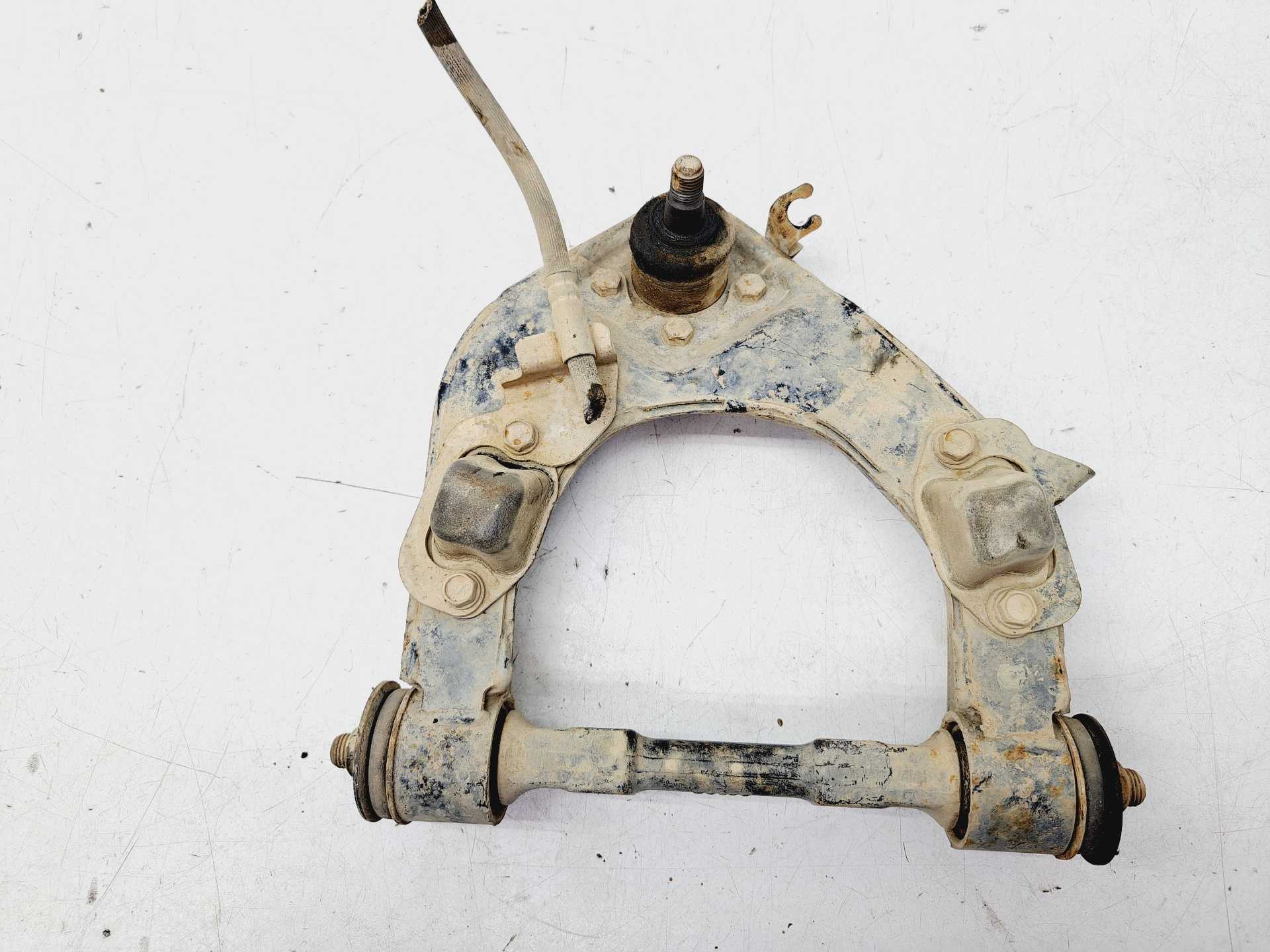 Recambio de brazo suspension superior delantero derecho para hyundai terracan (hp) 2.9 crdi cat referencia OEM IAM   