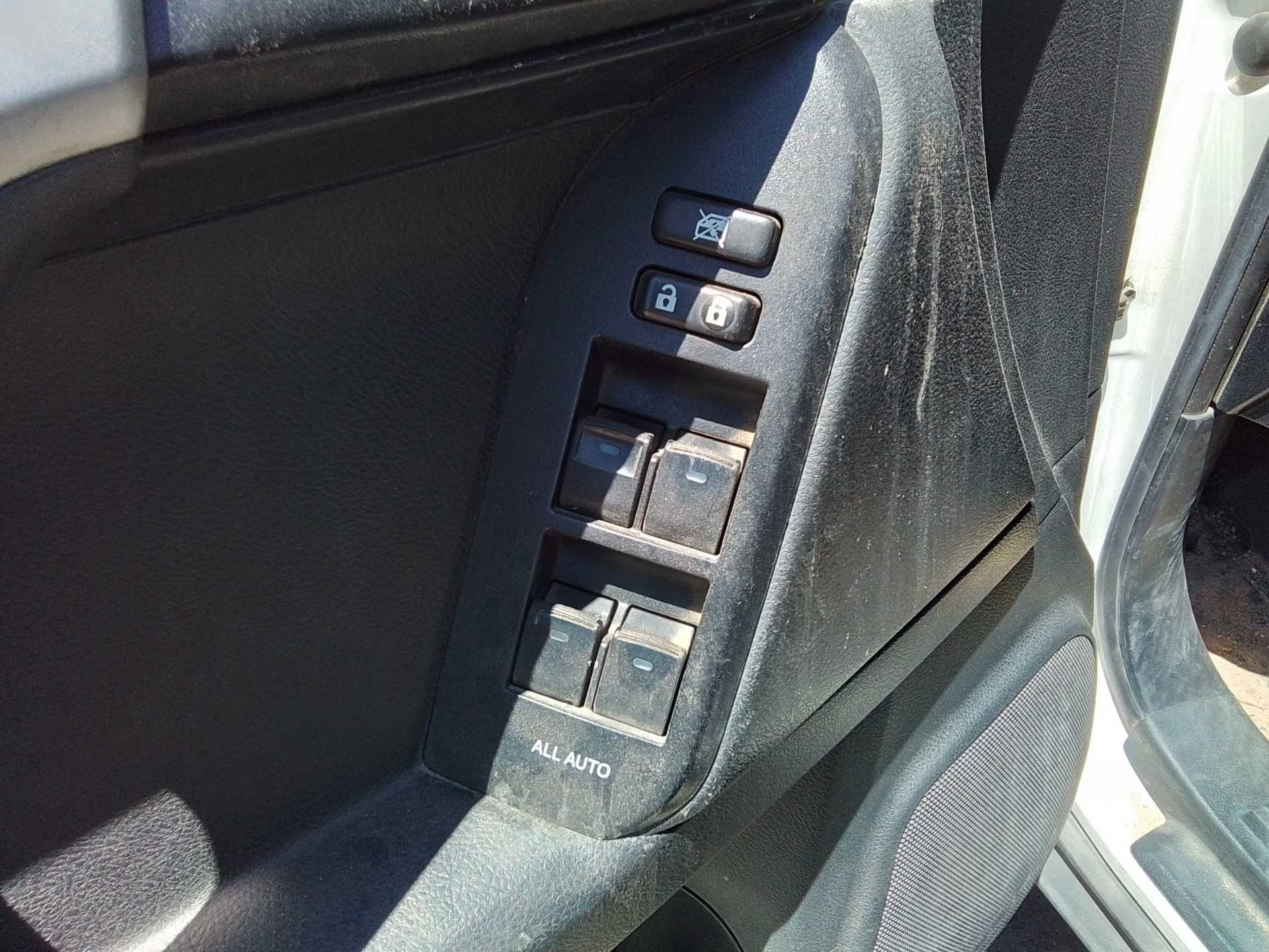 Recambio de mando elevalunas delantero derecho para toyota land cruiser (j15) basis referencia OEM IAM   