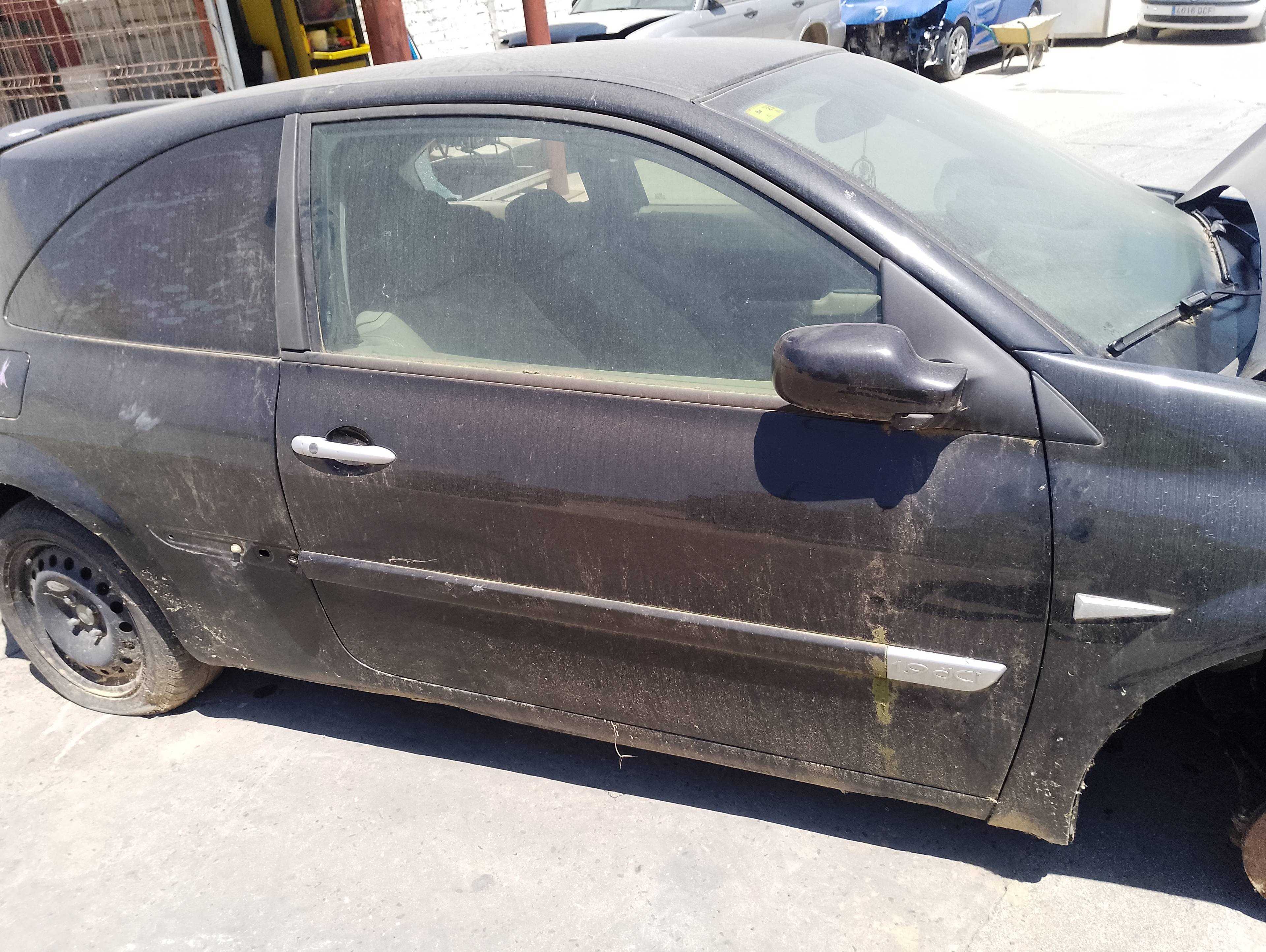 Recambio de puerta delantera derecha para renault megane ii berlina 3p confort dynamique referencia OEM IAM   