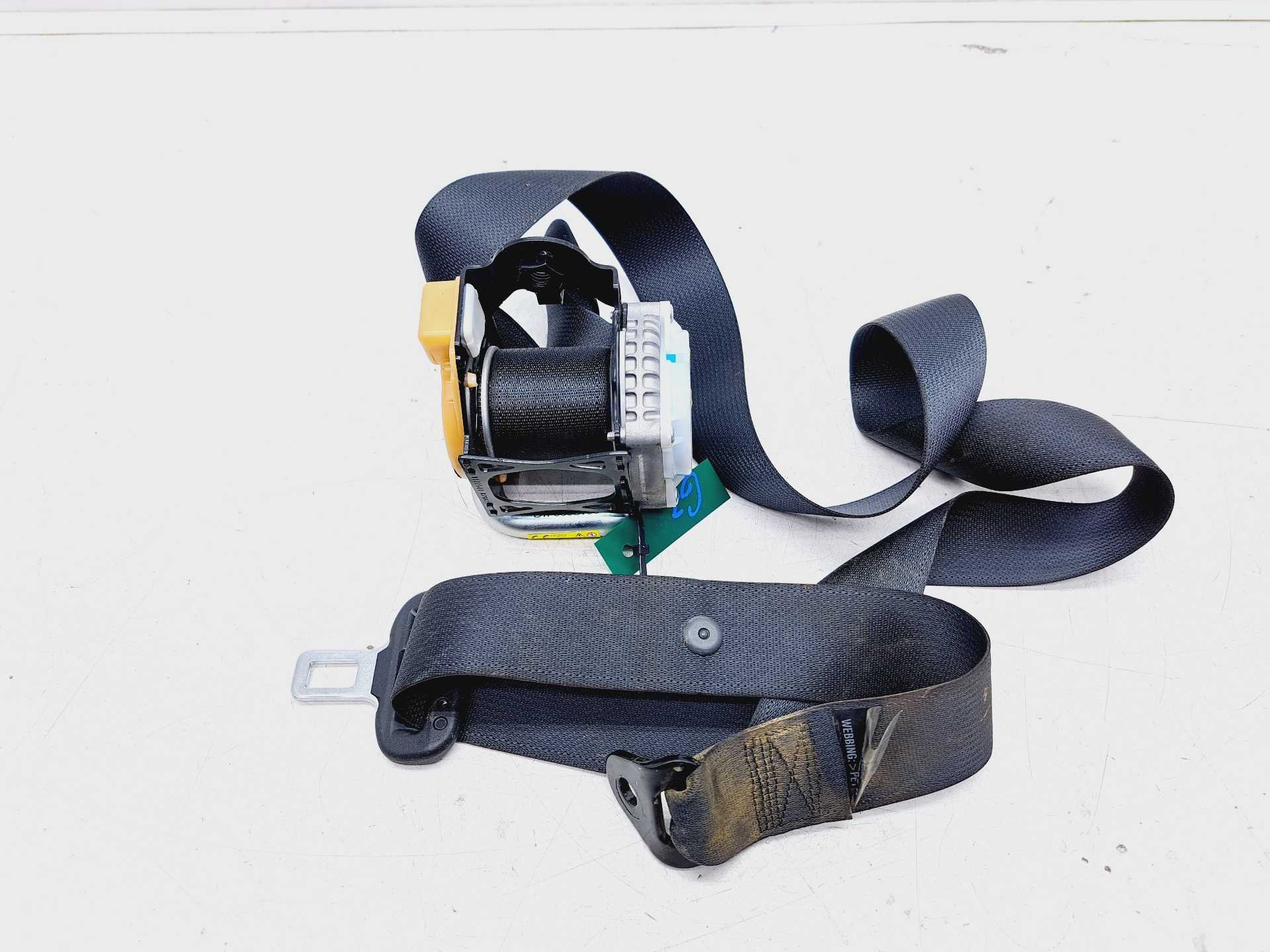 Recambio de cinturon seguridad trasero derecho para renault kadjar bose edition referencia OEM IAM 888419687R  