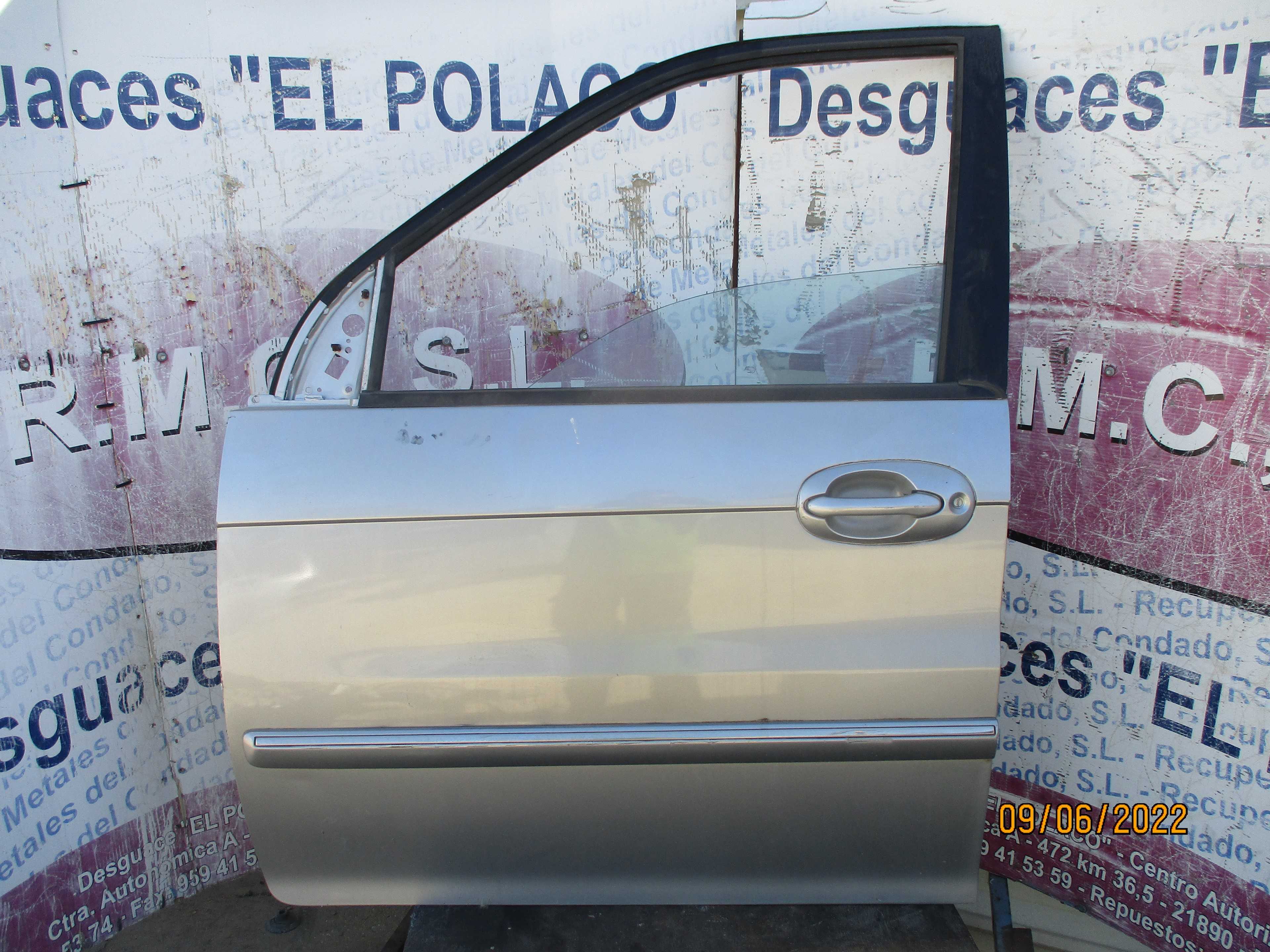 Recambio de puerta delantera izquierda para kia carnival ii 2.9 cdri ex referencia OEM IAM   