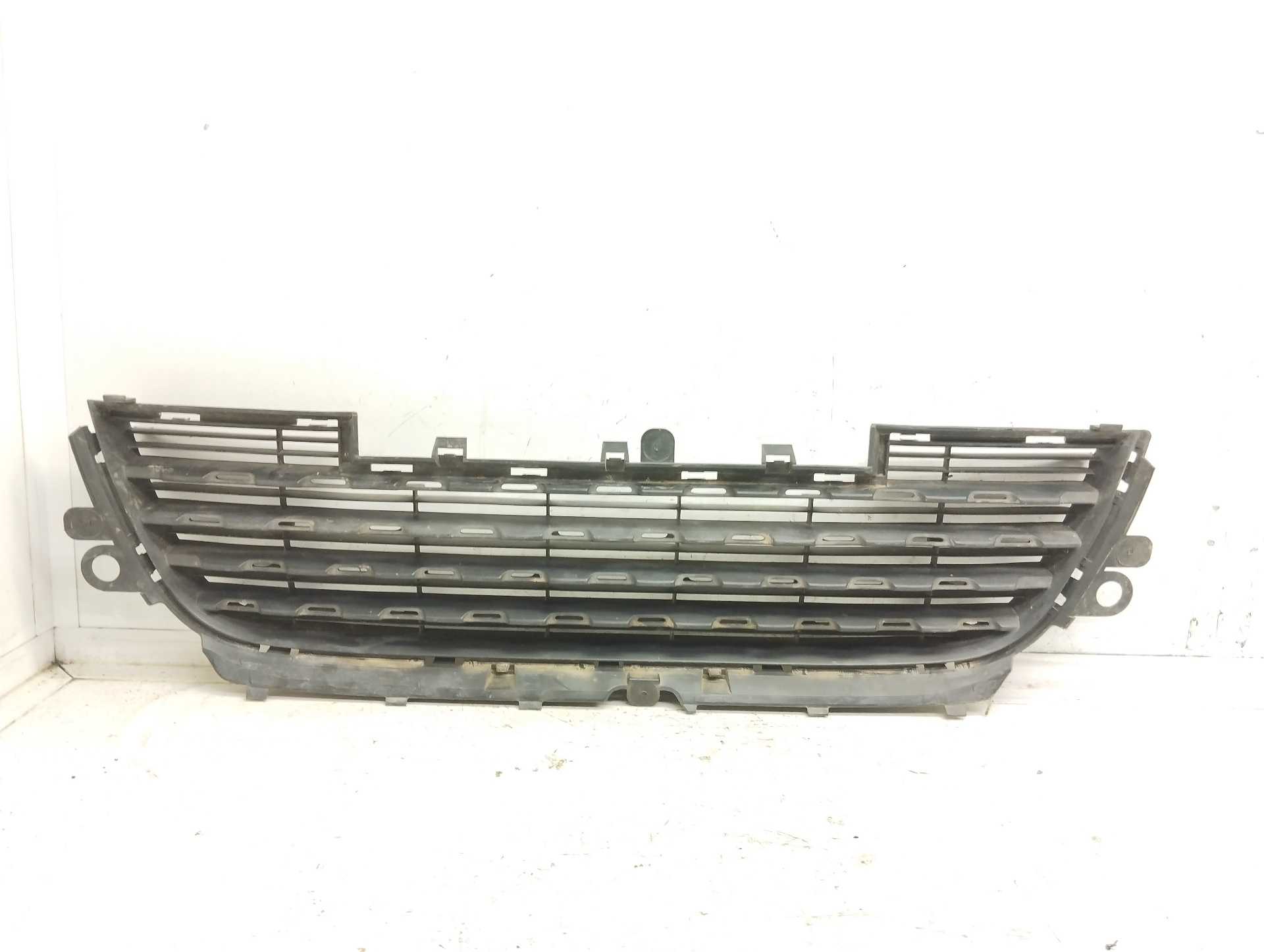Recambio de rejilla paragolpes delantero para peugeot 2008 (--.2013) active referencia OEM IAM 9678059477  