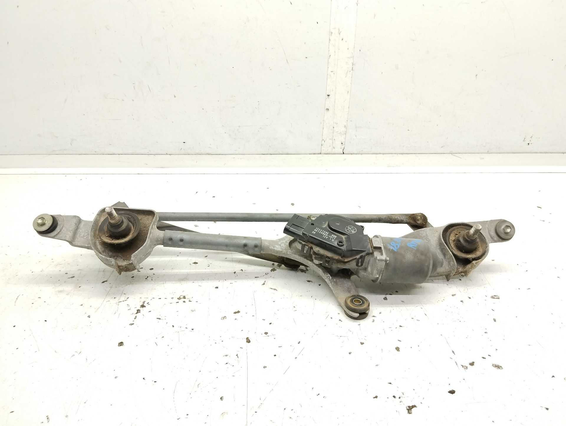 Recambio de motor limpia delantero para opel insignia berlina selective referencia OEM IAM AV15906014147 13227392 