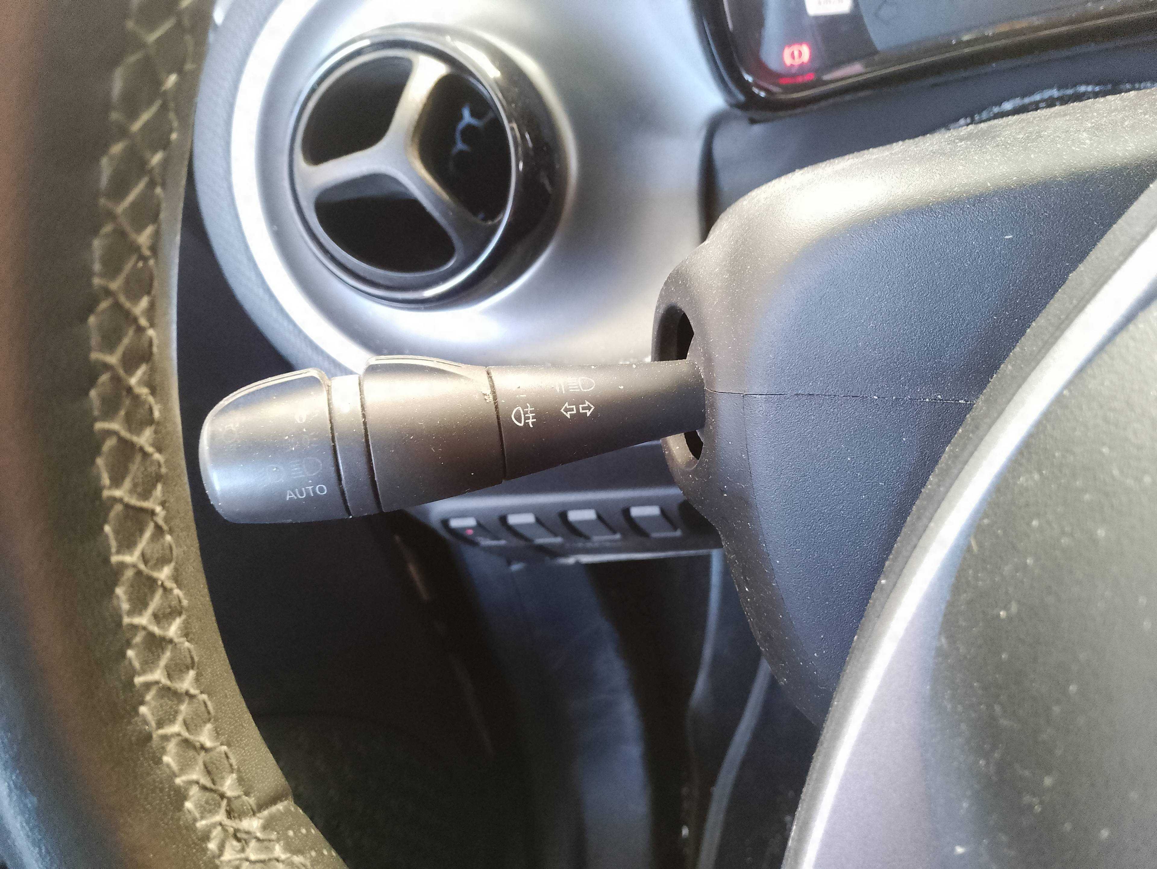 Recambio de mando luces/intermitencia (com2000) para smart forfour basis (52kw) (453.042) referencia OEM IAM 255677151R  