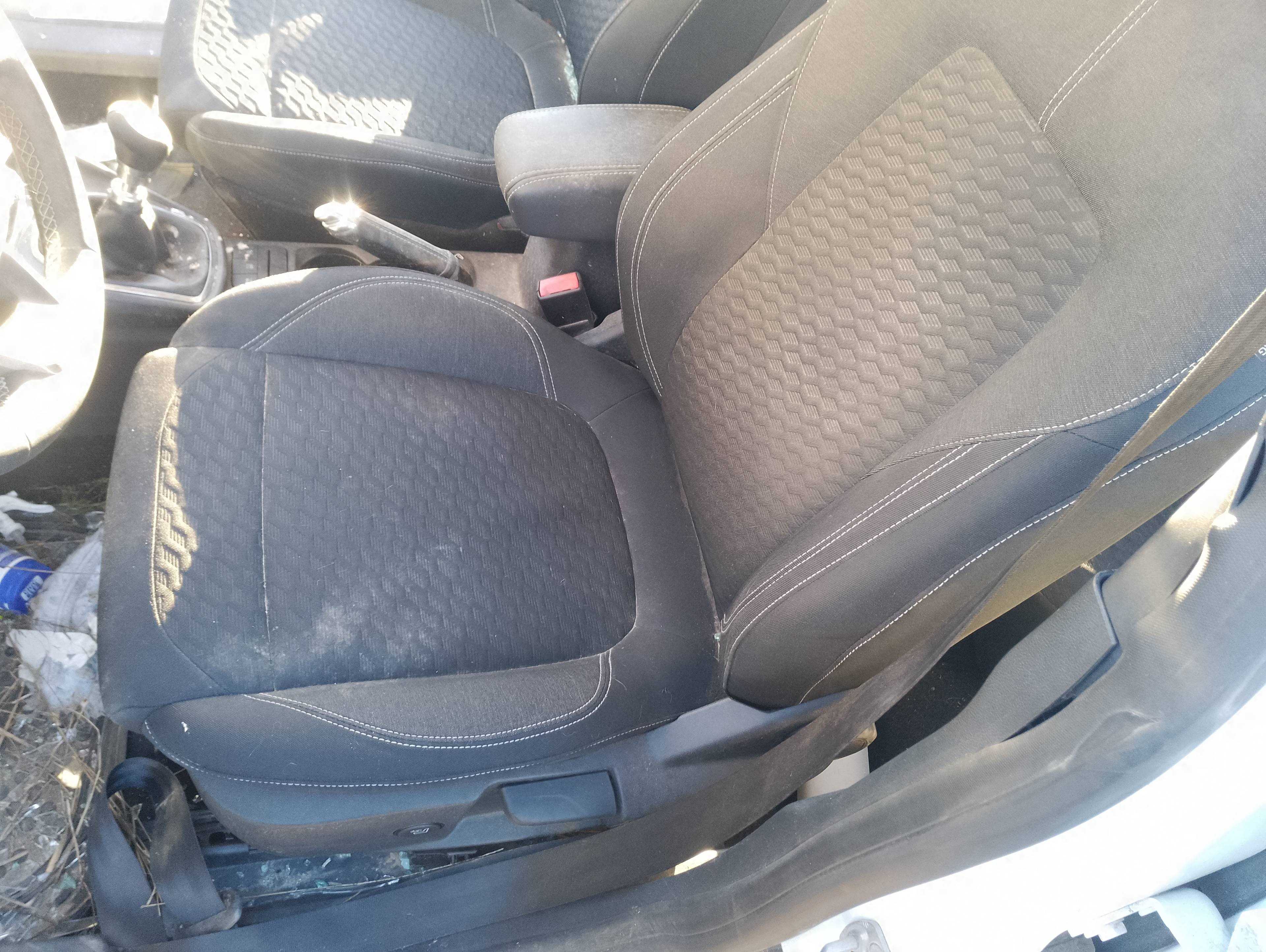 Recambio de asiento delantero izquierdo para ford puma hybrid st-line referencia OEM IAM   