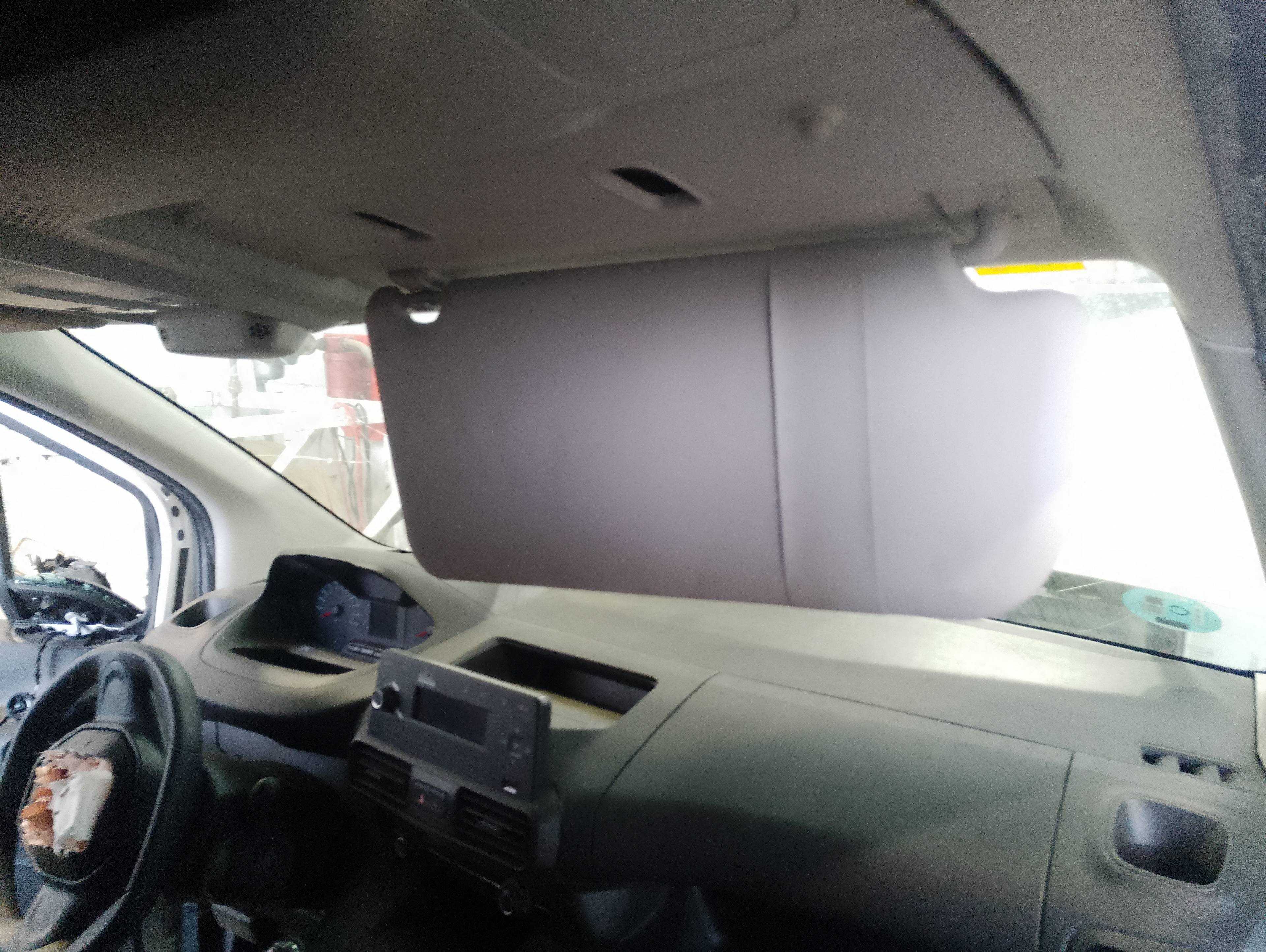 Recambio de parasol derecho para peugeot partner grip l1 referencia OEM IAM 98094982BJ  