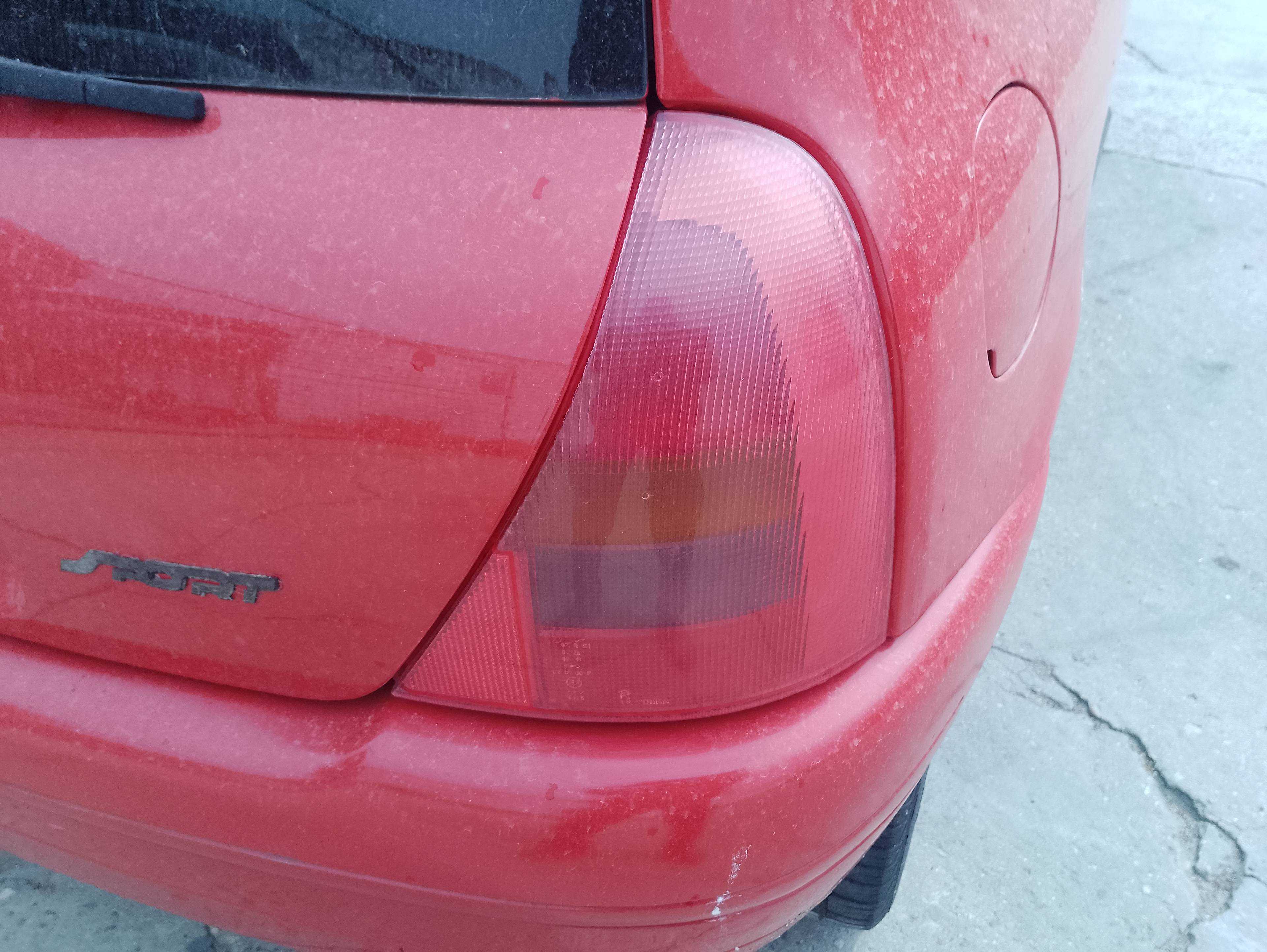 Recambio de piloto trasero derecho para renault clio ii fase i (b/cbo) referencia OEM IAM   