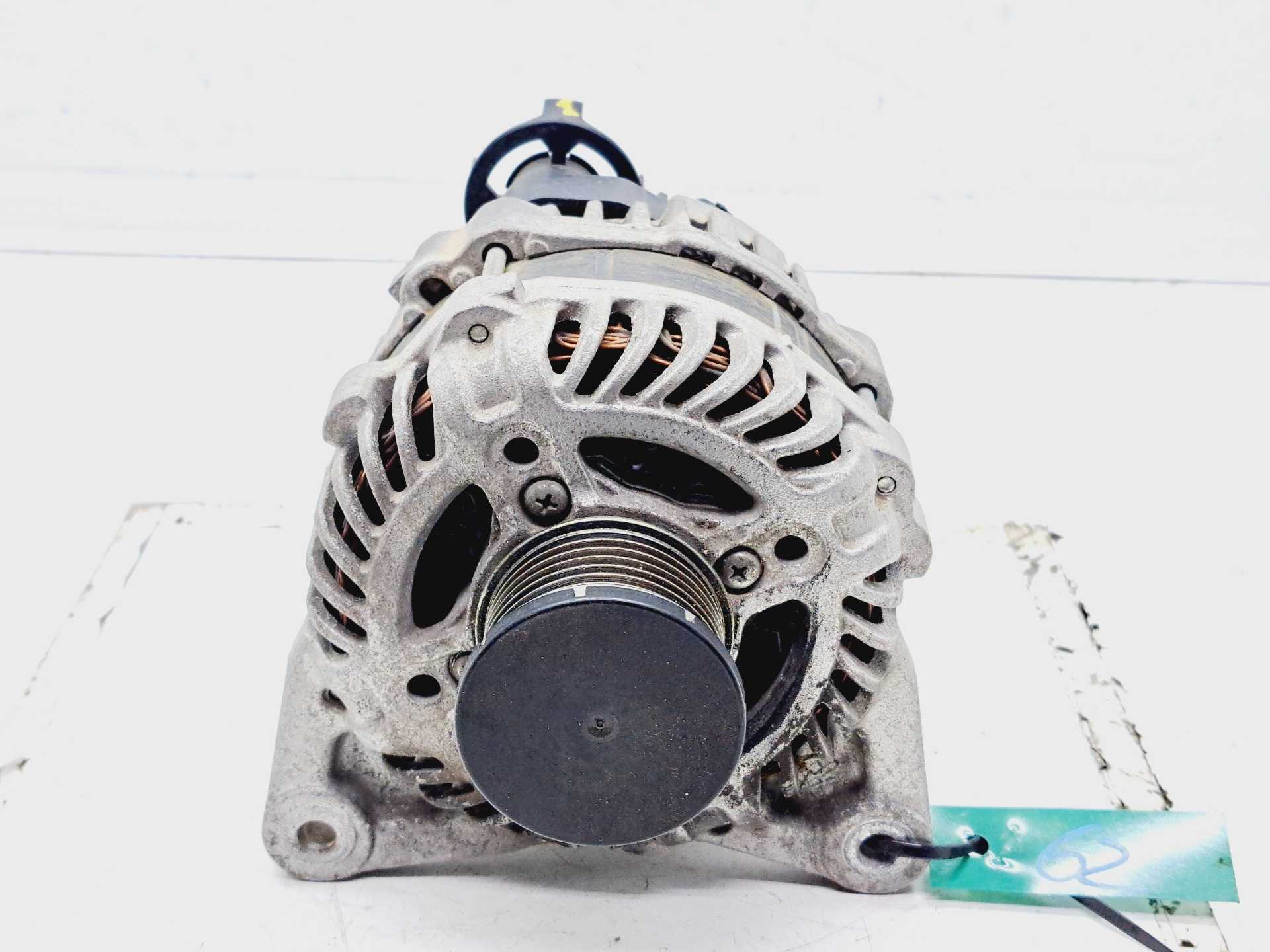 Recambio de alternador para renault scenic iv black edition referencia OEM IAM 231009933R A5TE0581ZE 