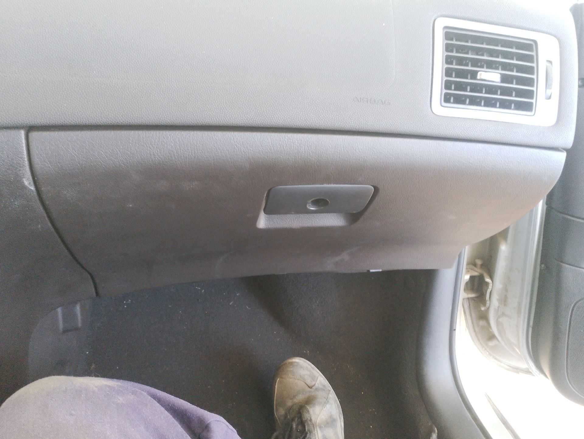 Recambio de guantera para peugeot 307 break (3e) 2.0 hdi 110 referencia OEM IAM 8220TZ  