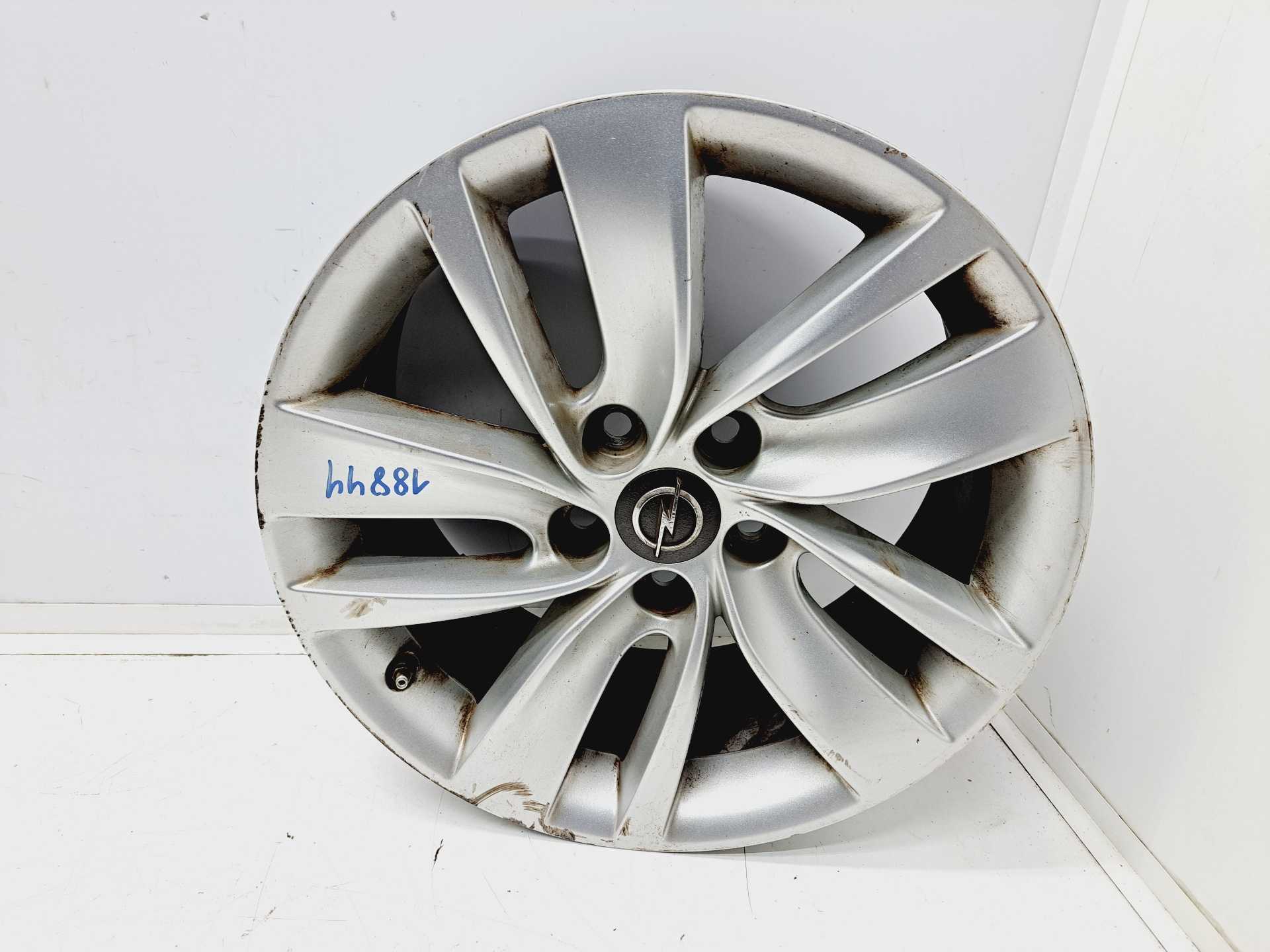 Recambio de llanta para opel insignia berlina selective referencia OEM IAM 0P065K3 R18 