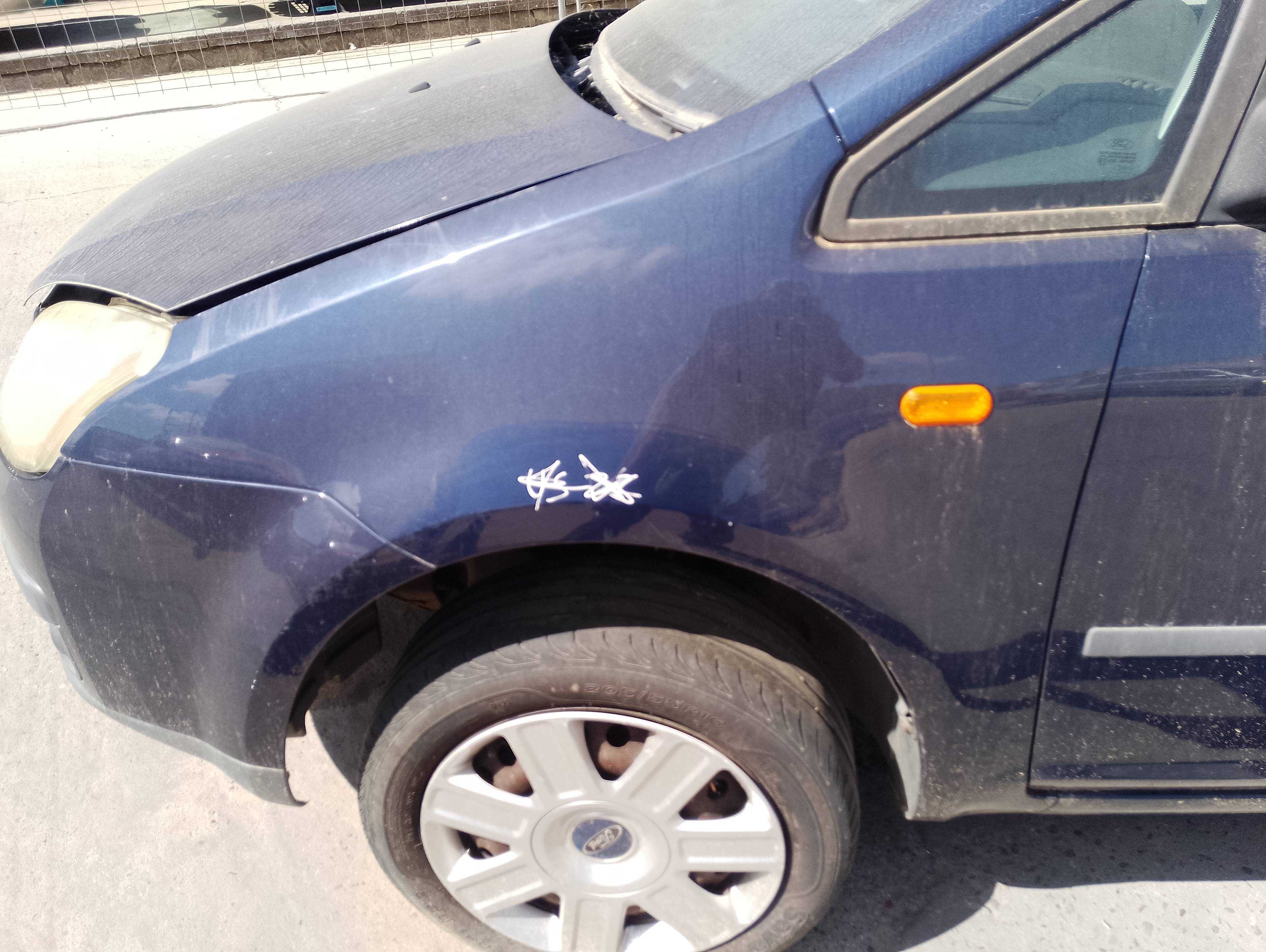 Recambio de aleta delantera izquierda para ford focus c-max (cap) ambiente (d) referencia OEM IAM   