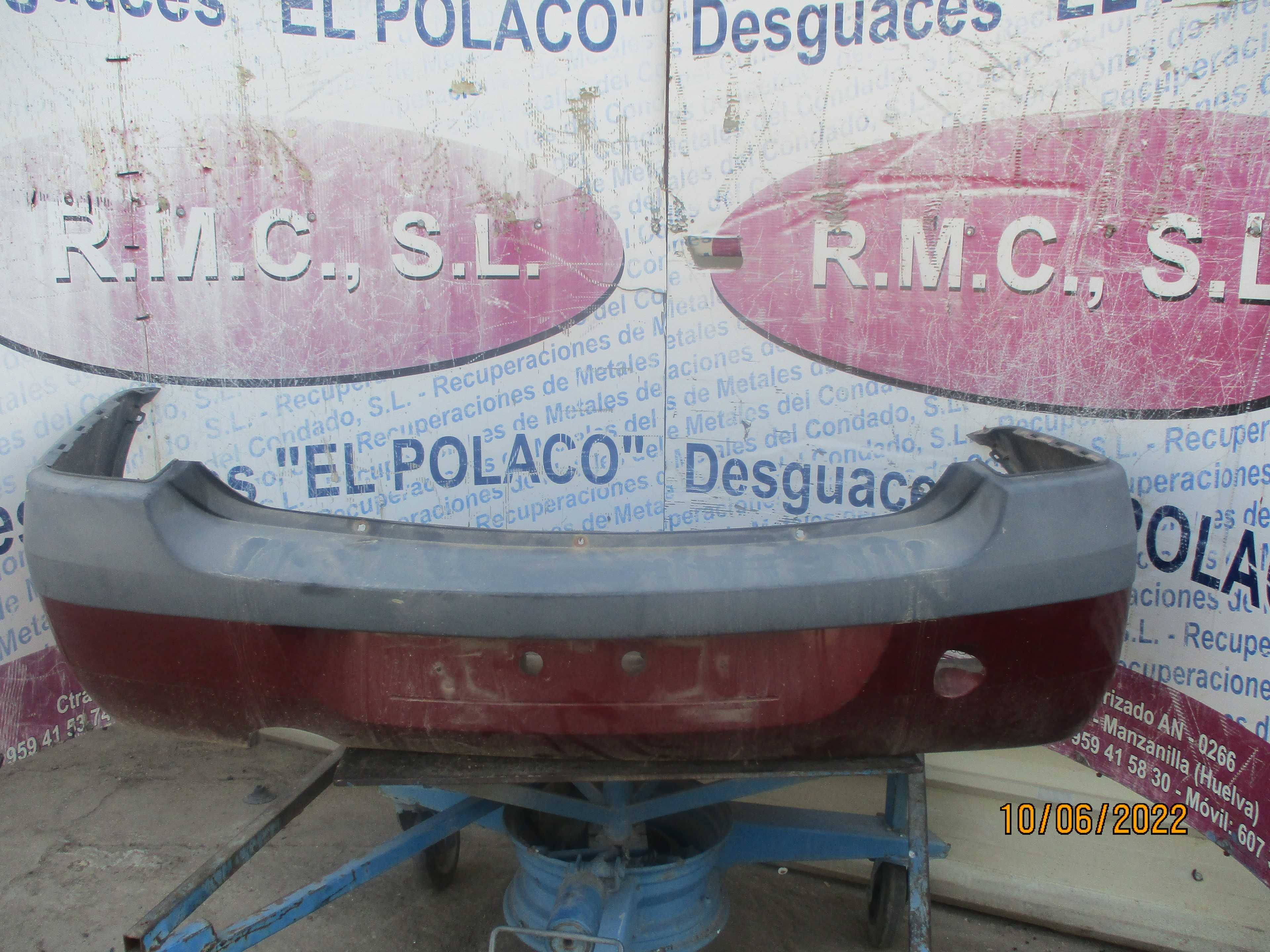 Recambio de paragolpes trasero para dacia logan ambiance referencia OEM IAM   