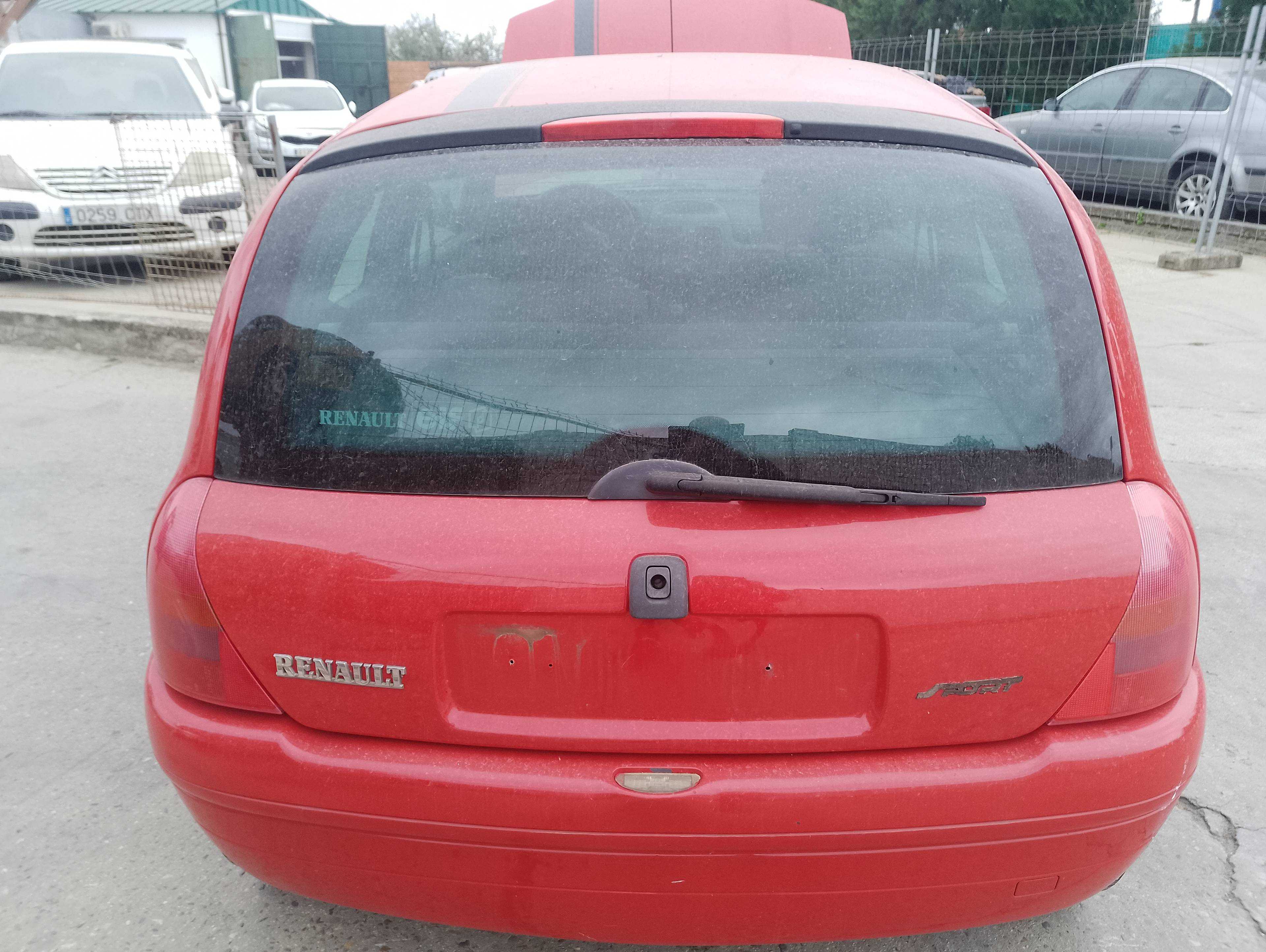 Recambio de porton trasero para renault clio ii fase i (b/cbo) referencia OEM IAM   