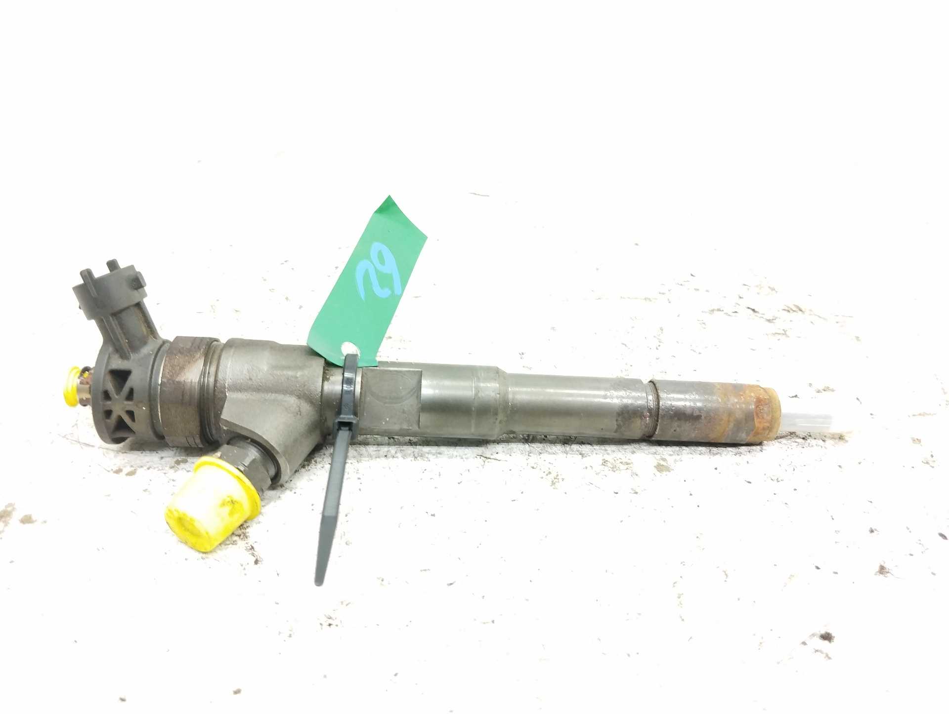 Recambio de inyector para renault kangoo expression referencia OEM IAM H8201108033 0445110485 