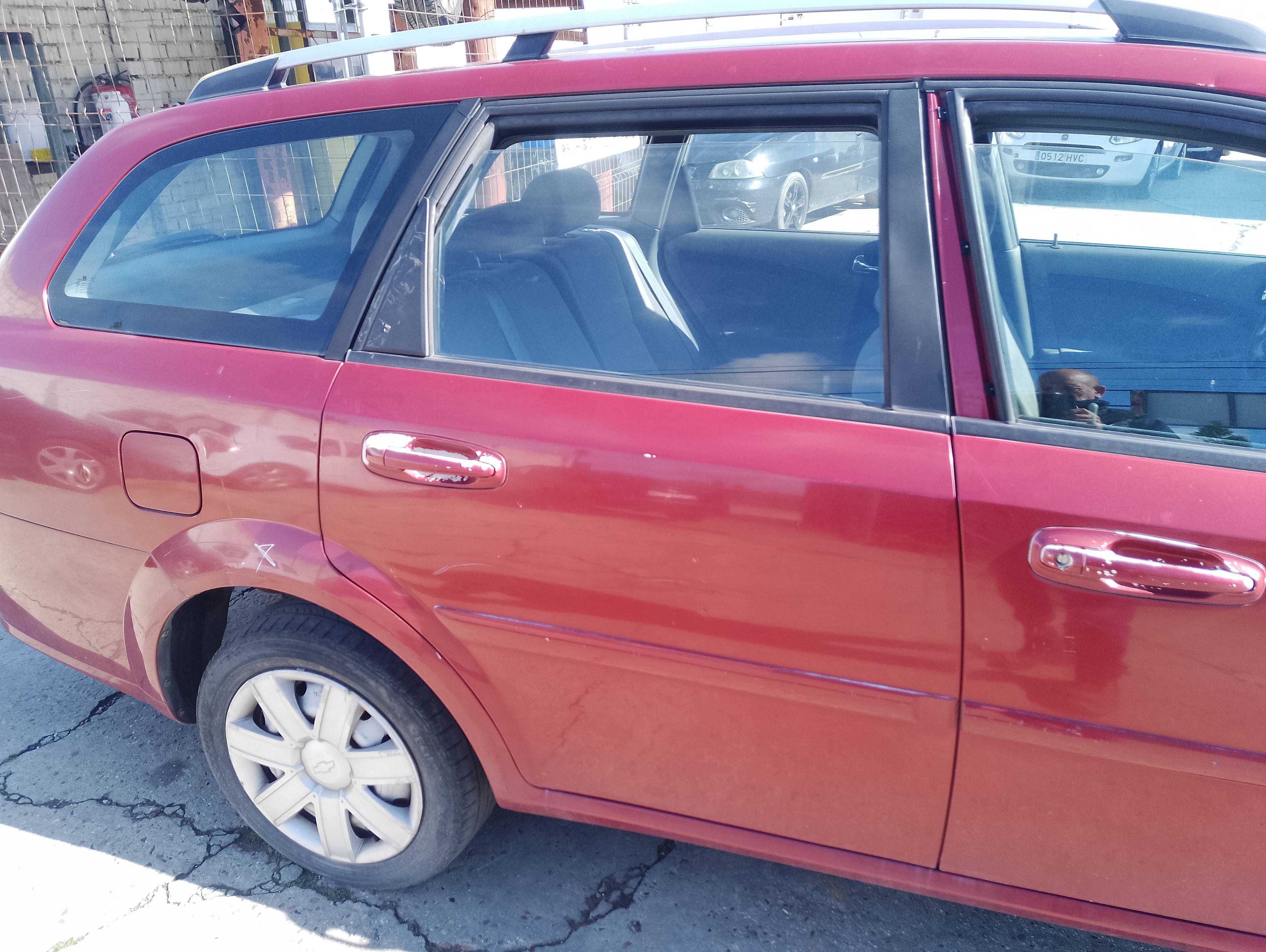 Recambio de puerta trasera derecha para chevrolet nubira berlina 2.0 tcdi referencia OEM IAM   