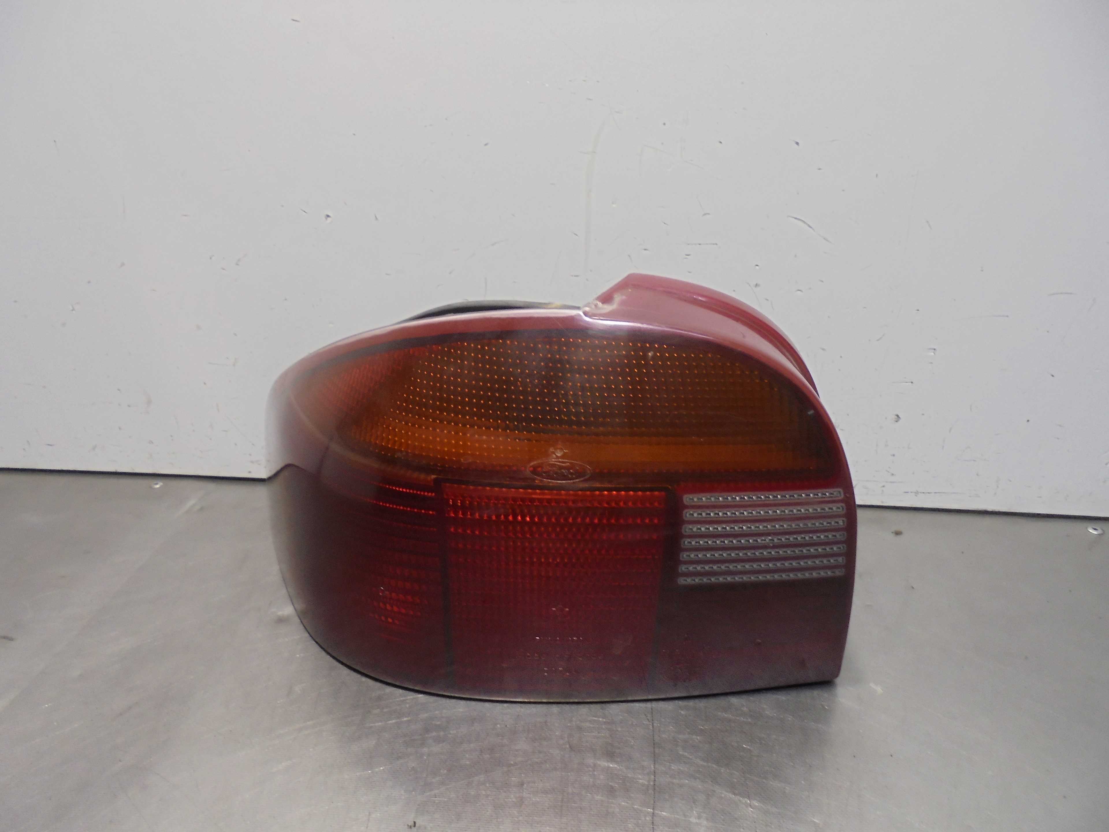 Recambio de piloto trasero izquierdo para ford mondeo berlina/familiar (fd) 1.8 turbodiesel referencia OEM IAM   