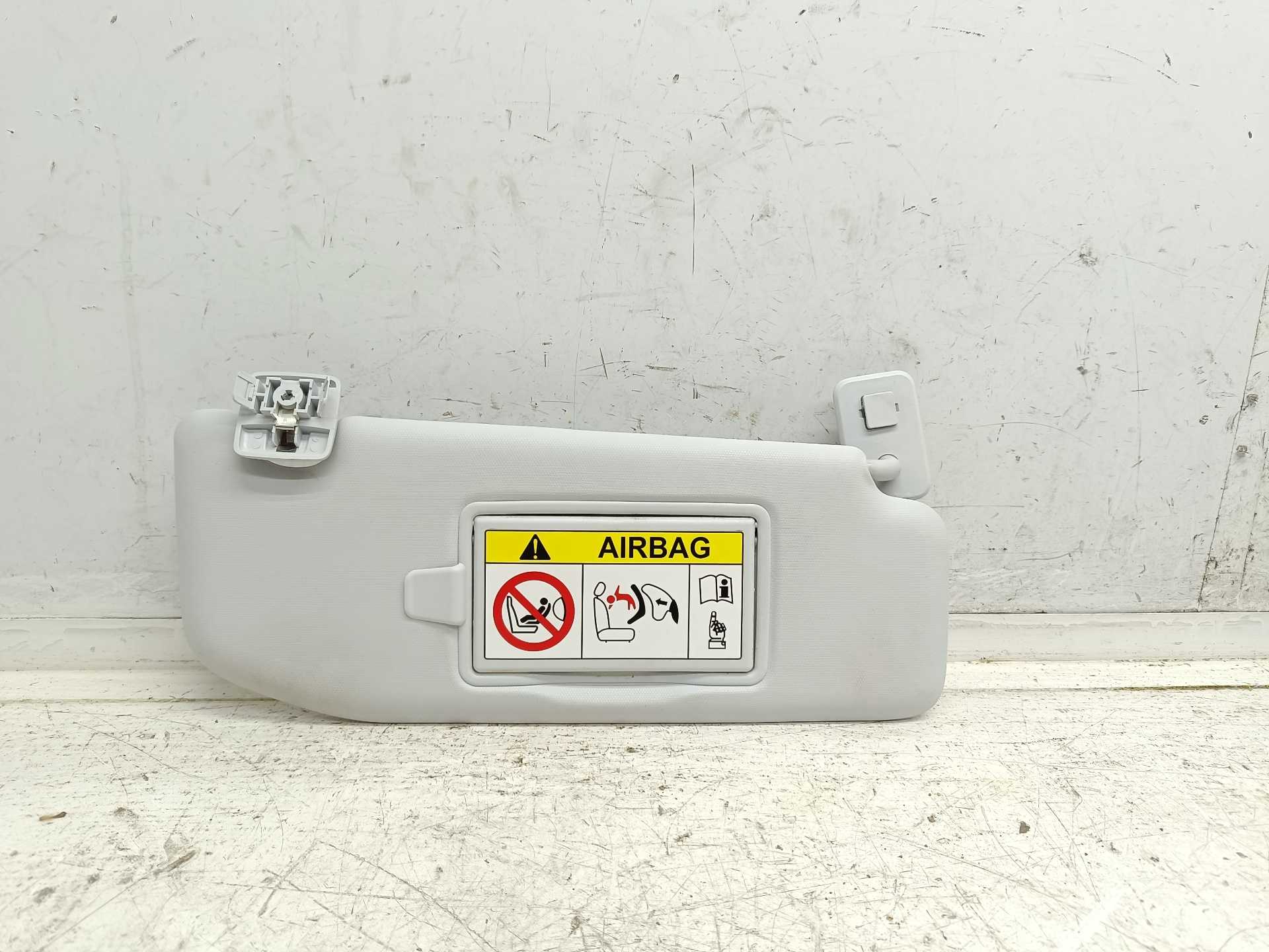 Recambio de parasol derecho para peugeot 208 style referencia OEM IAM   