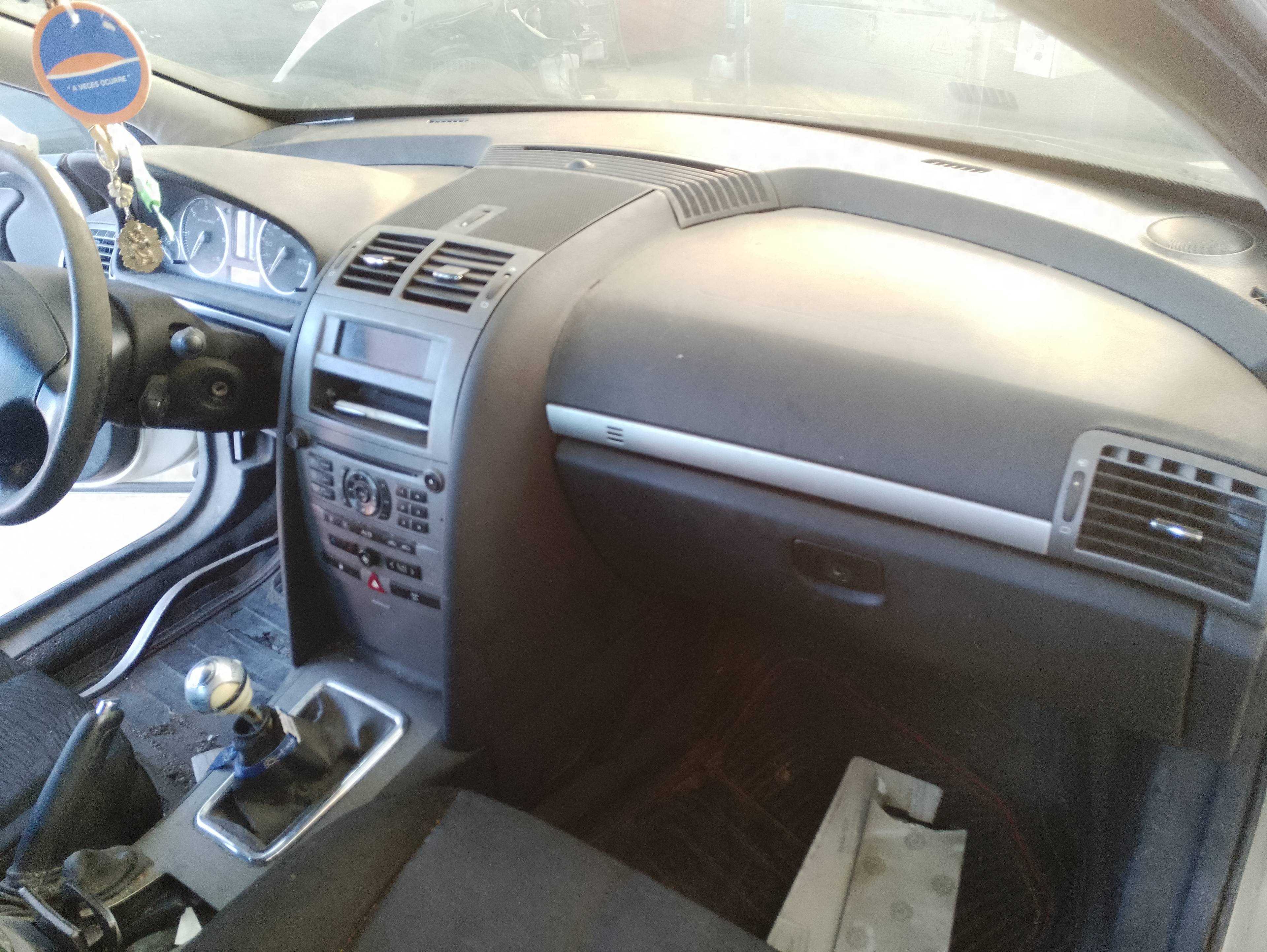 Recambio de salpicadero para peugeot 407 sr confort referencia OEM IAM   