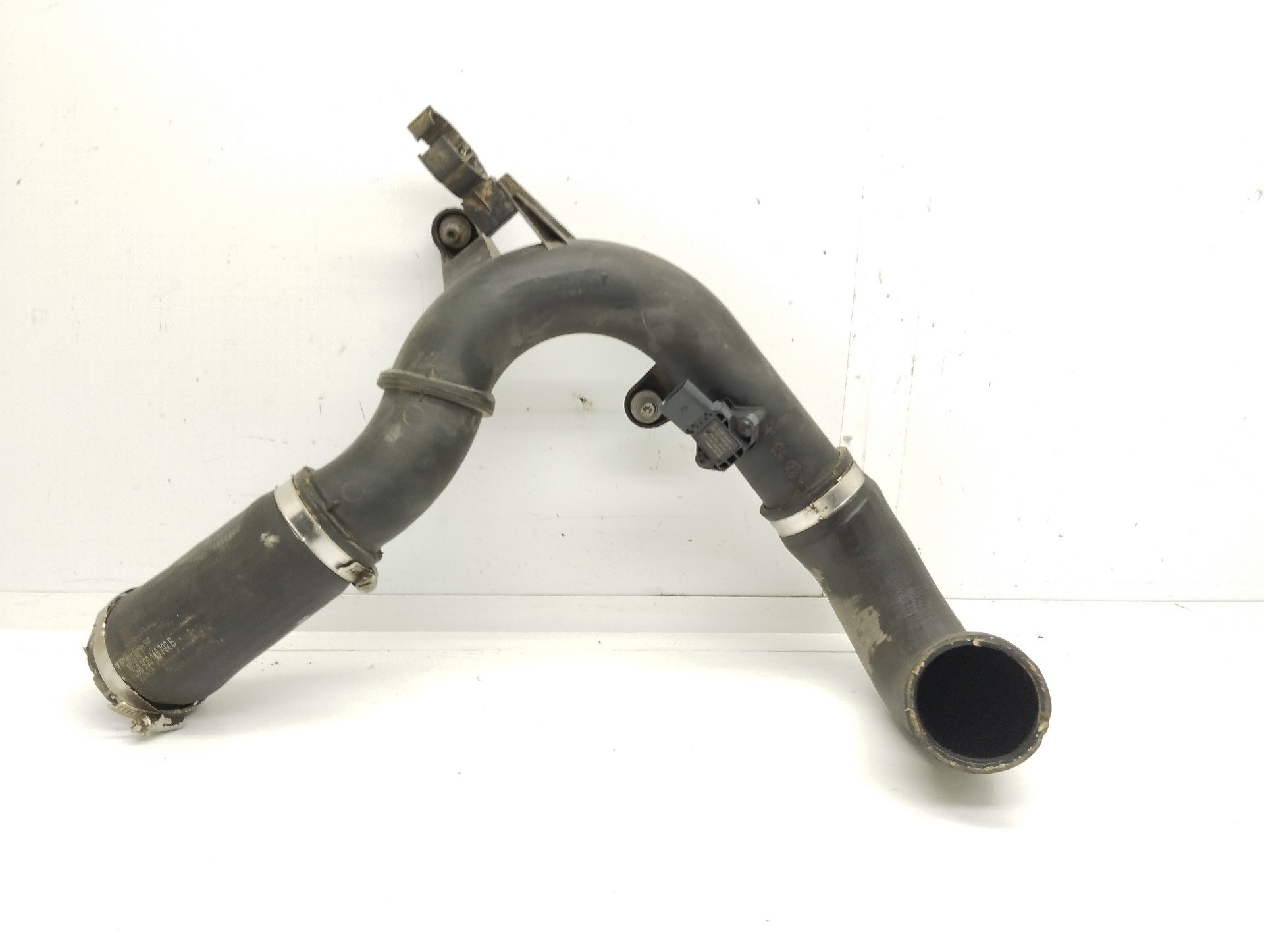 Recambio de tubo de admision para volkswagen golf vii lim. 2.0 tsi referencia OEM IAM 5C0145770  