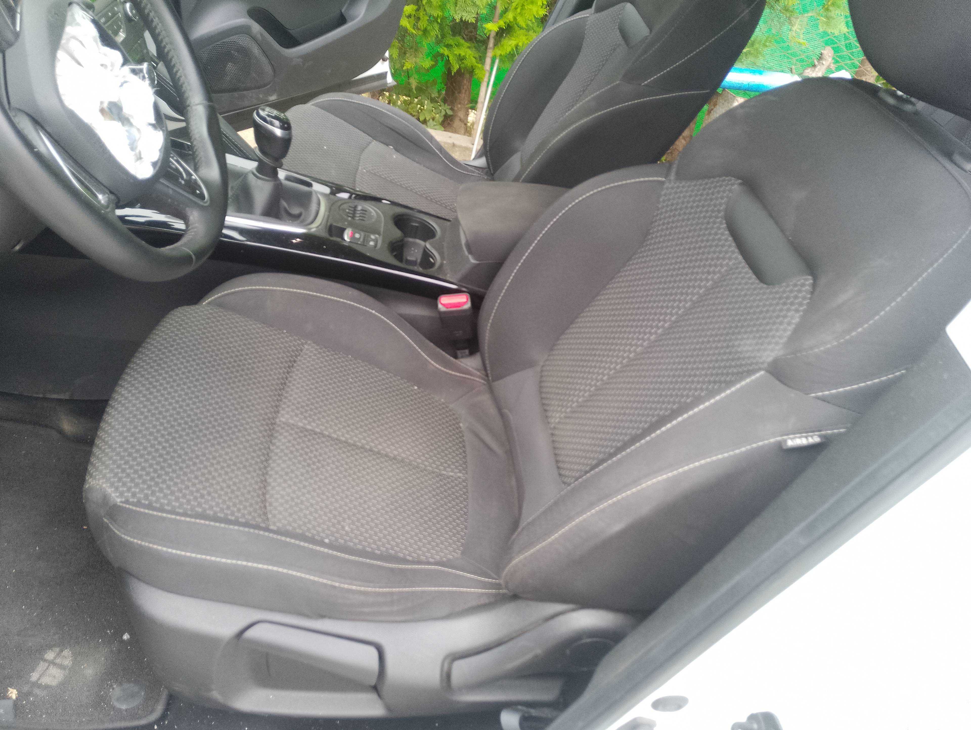 Recambio de asiento delantero izquierdo para renault kadjar bose edition referencia OEM IAM   