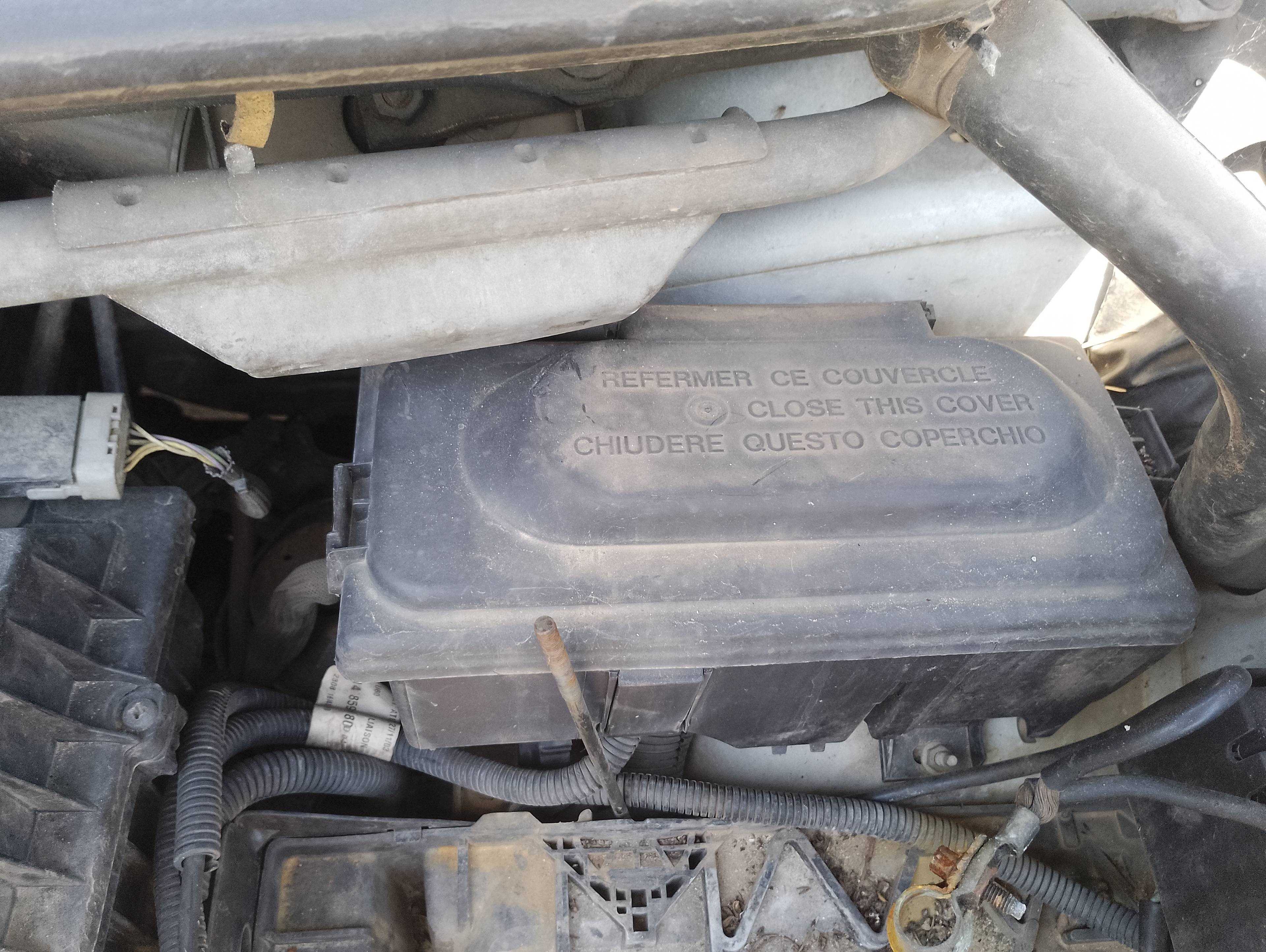 Recambio de caja reles / fusibles para citroën jumpy 2.0 hdi sx furg. referencia OEM IAM   