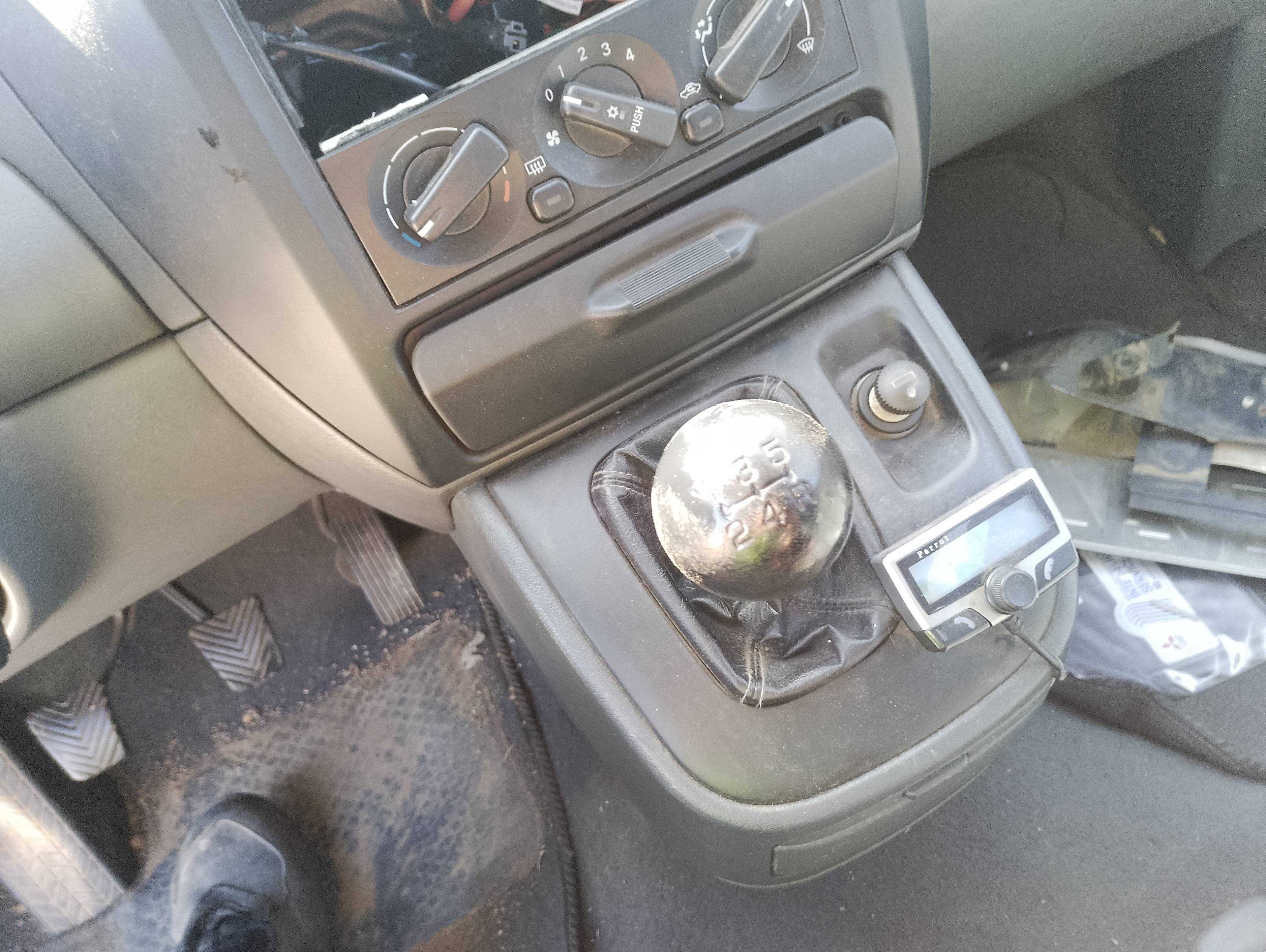 Recambio de palanca cambio para mitsubishi space wagon (n80/n90) 2,4 glx referencia OEM IAM   