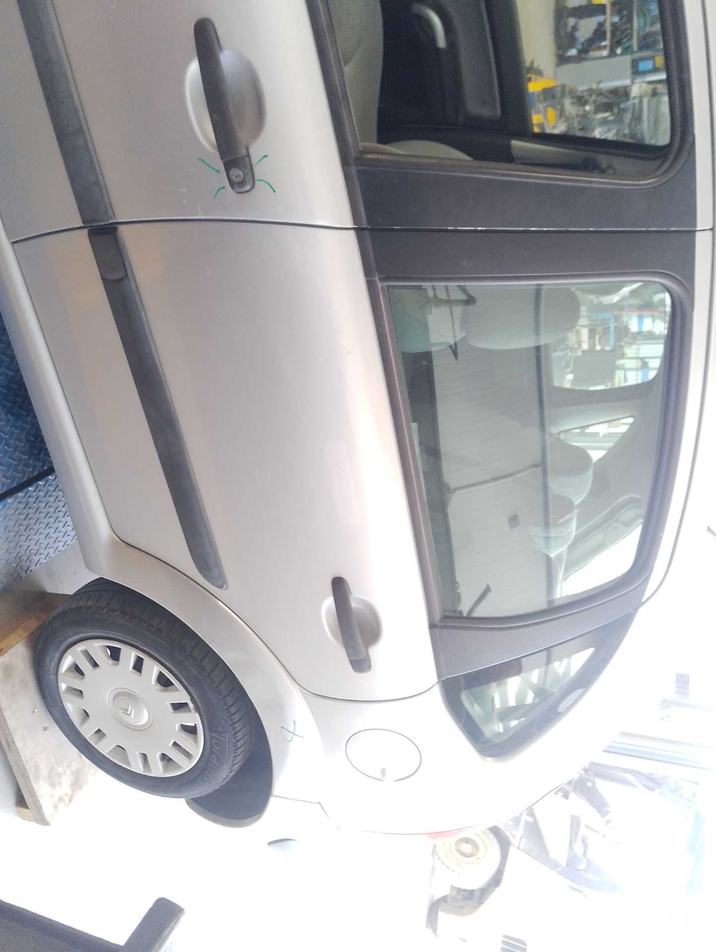 Recambio de puerta trasera izquierda para citroën c3 i (fc_, fn_) 1.4 hdi referencia OEM IAM 9006K7  