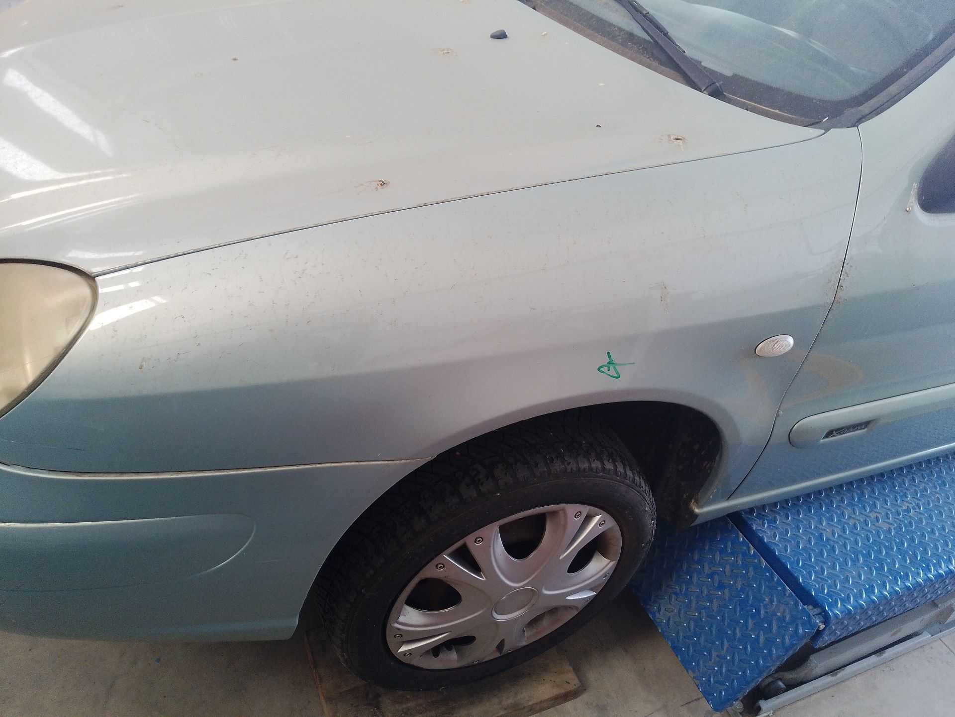 Recambio de aleta delantera izquierda para citroën xsara (n1) 1.6 16v referencia OEM IAM 7840L0  
