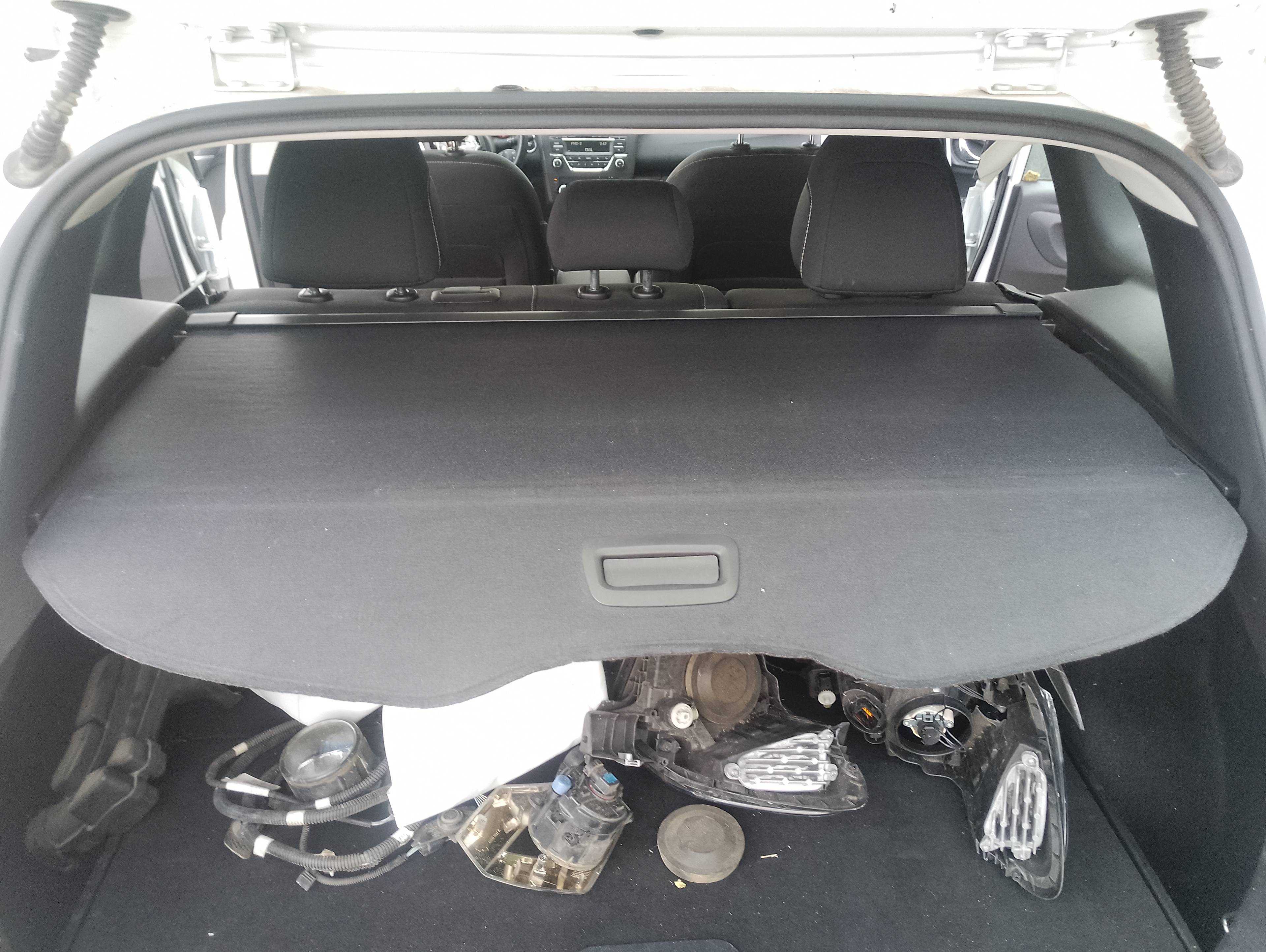 Recambio de bandeja trasera para renault kadjar bose edition referencia OEM IAM   