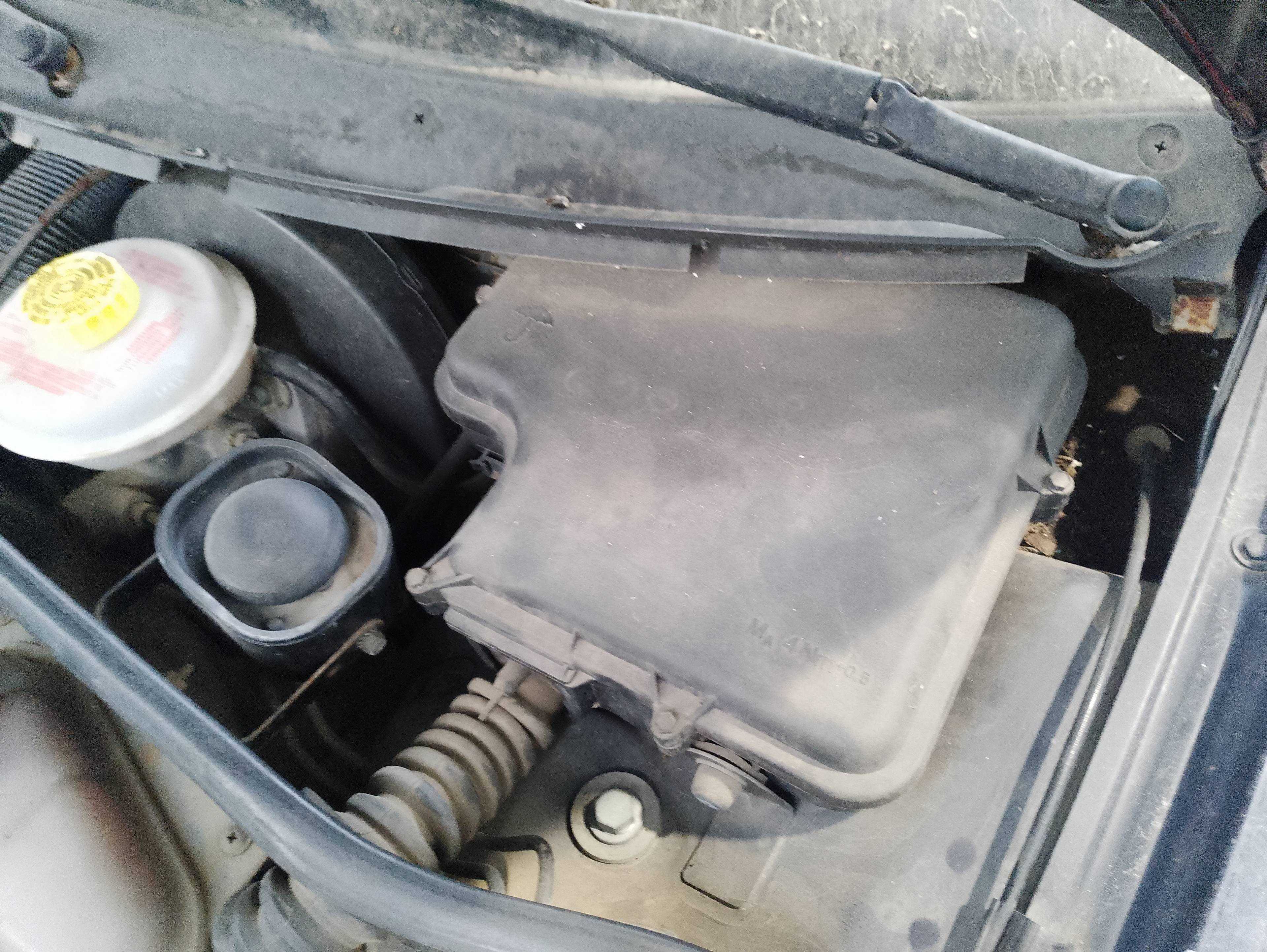 Recambio de caja reles / fusibles para audi a4 berlina (b5) 1.8 referencia OEM IAM   