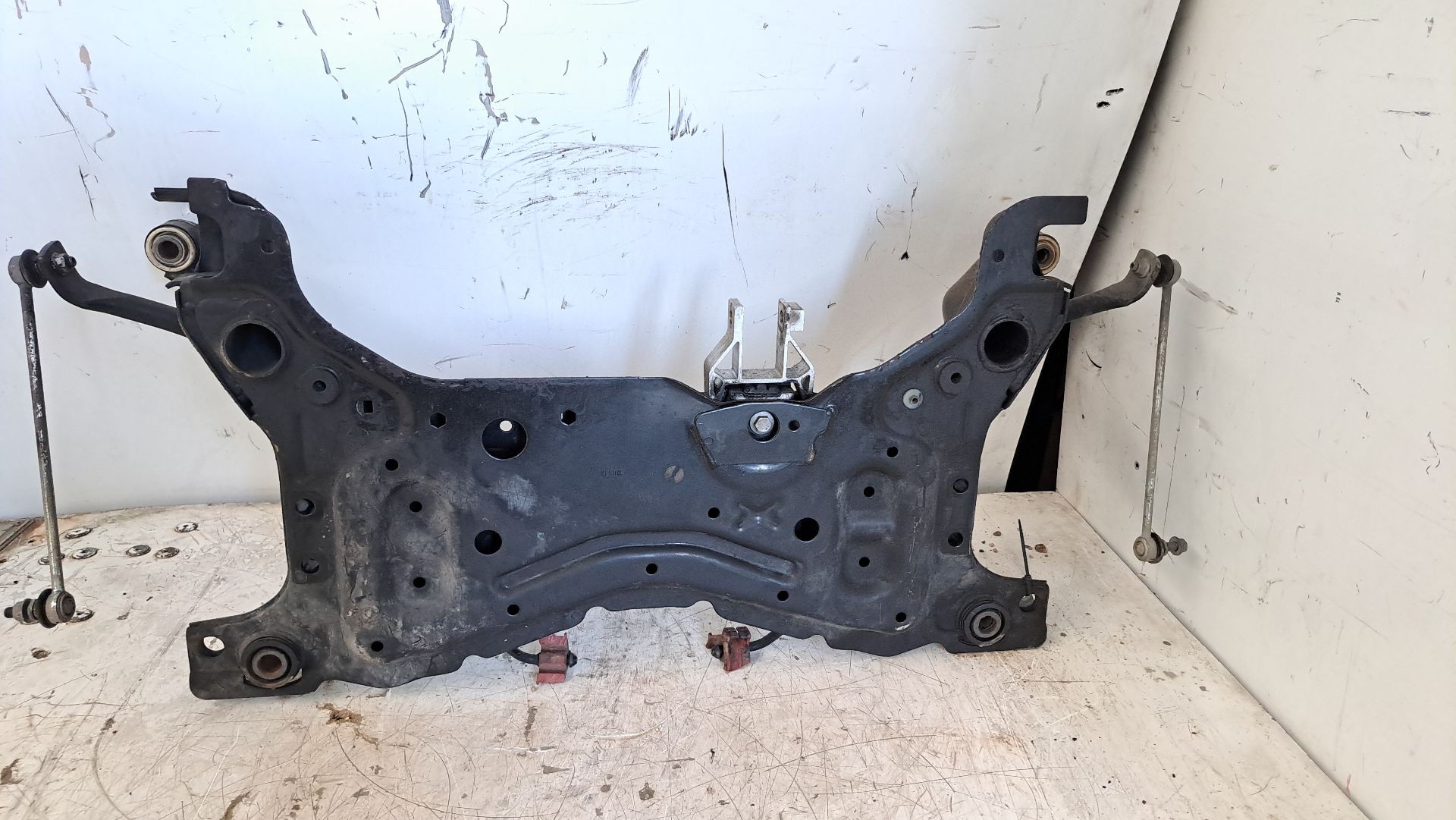 Recambio de cuna motor para ford kuga (cbv) titanium referencia OEM IAM   