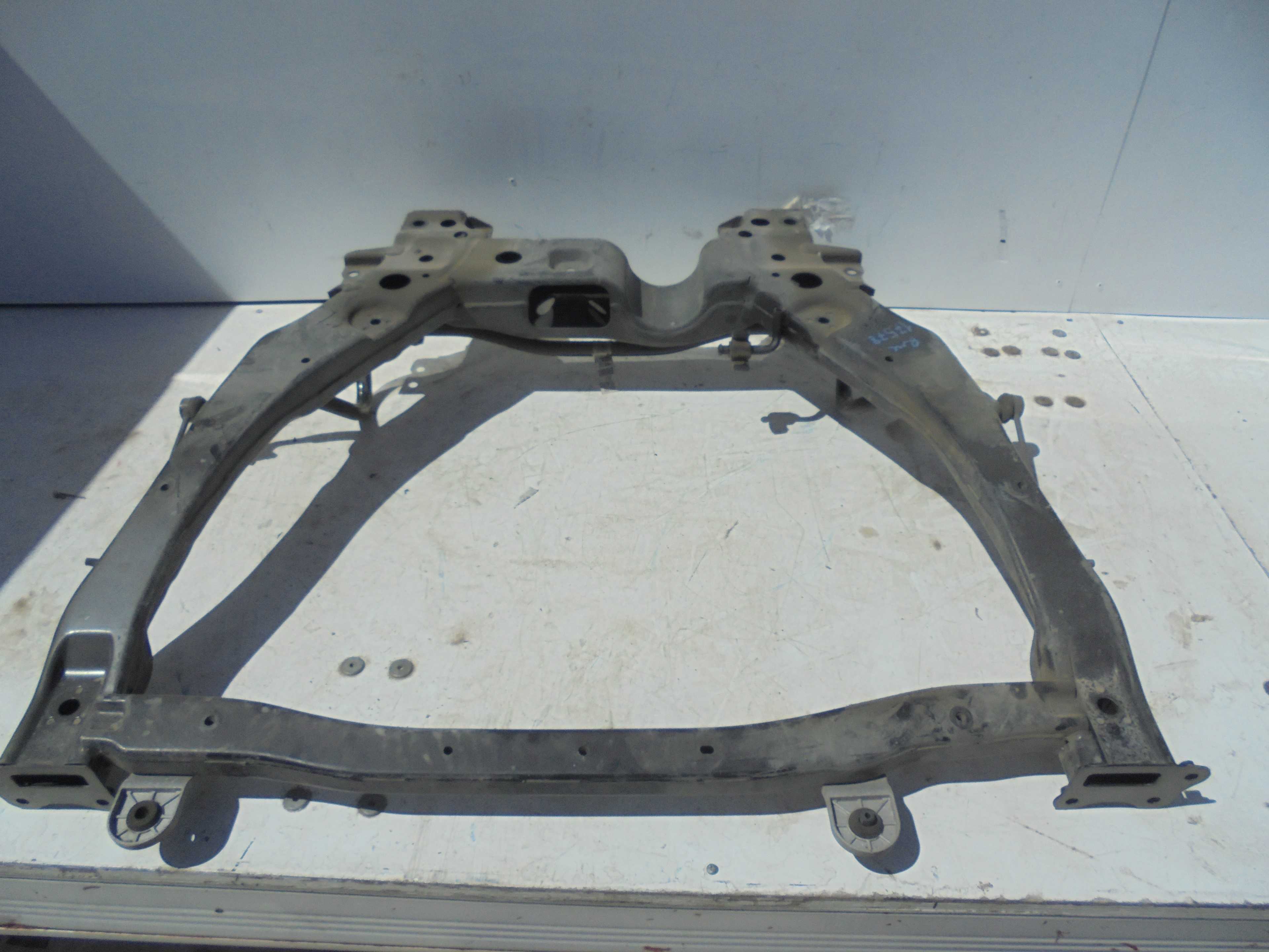 Recambio de cuna motor para opel karl edition referencia OEM IAM  95374369 