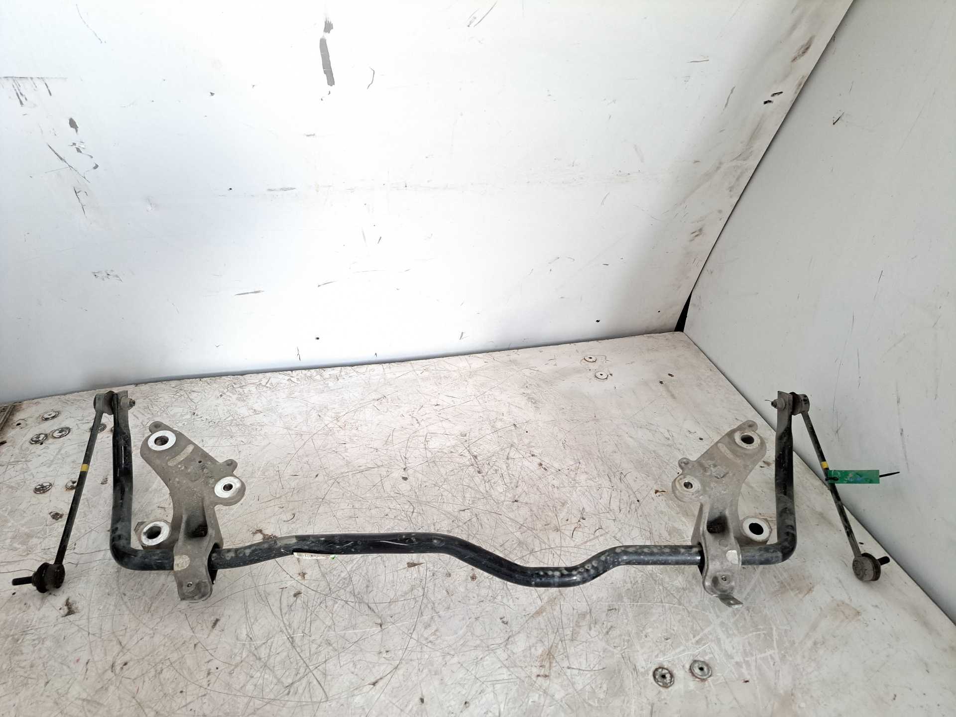 Recambio de barra estabilizadora delantera para renault scenic iv zen referencia OEM IAM 546110781R  