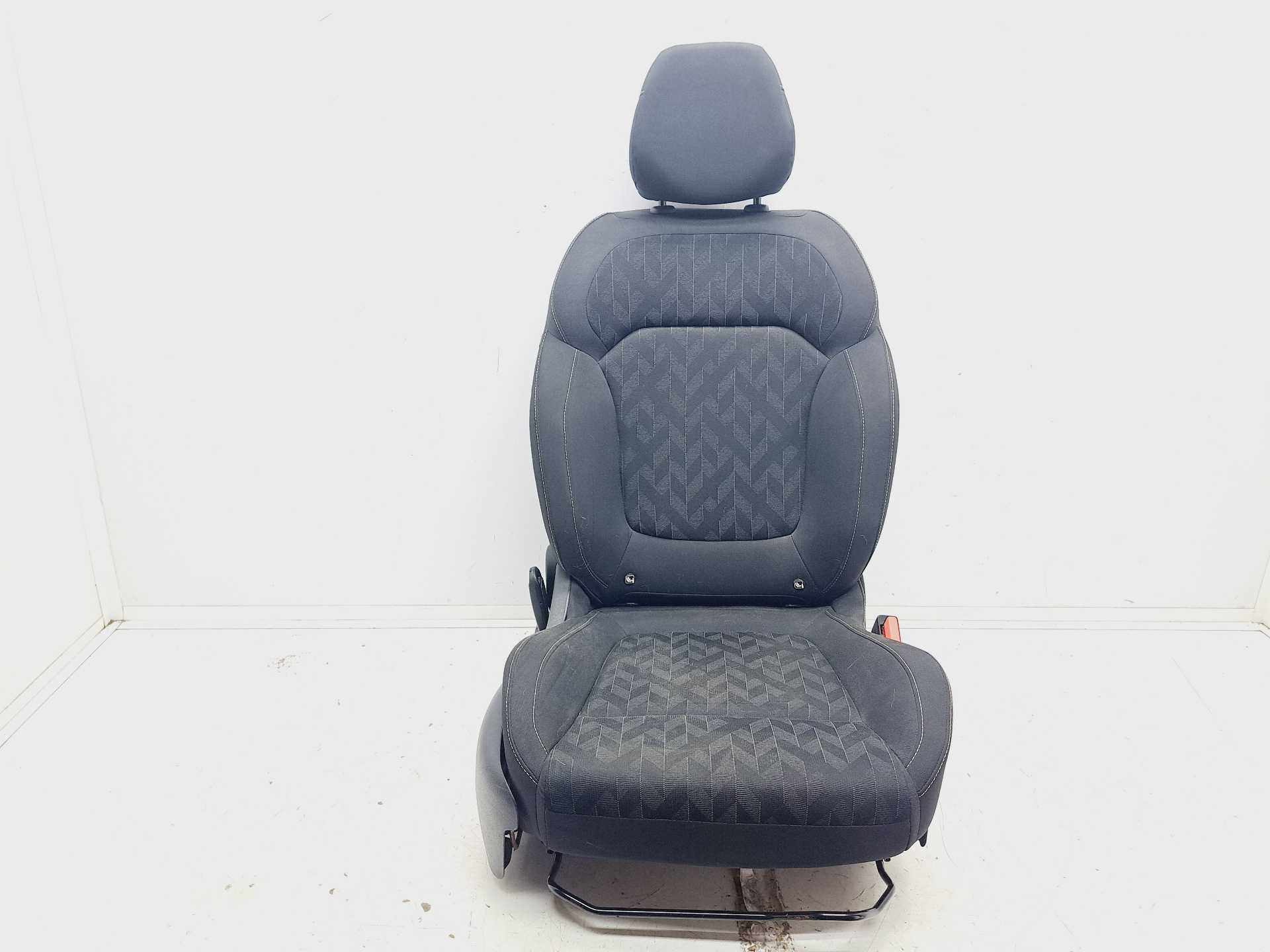 Recambio de asiento delantero derecho para renault scenic iv black edition referencia OEM IAM   