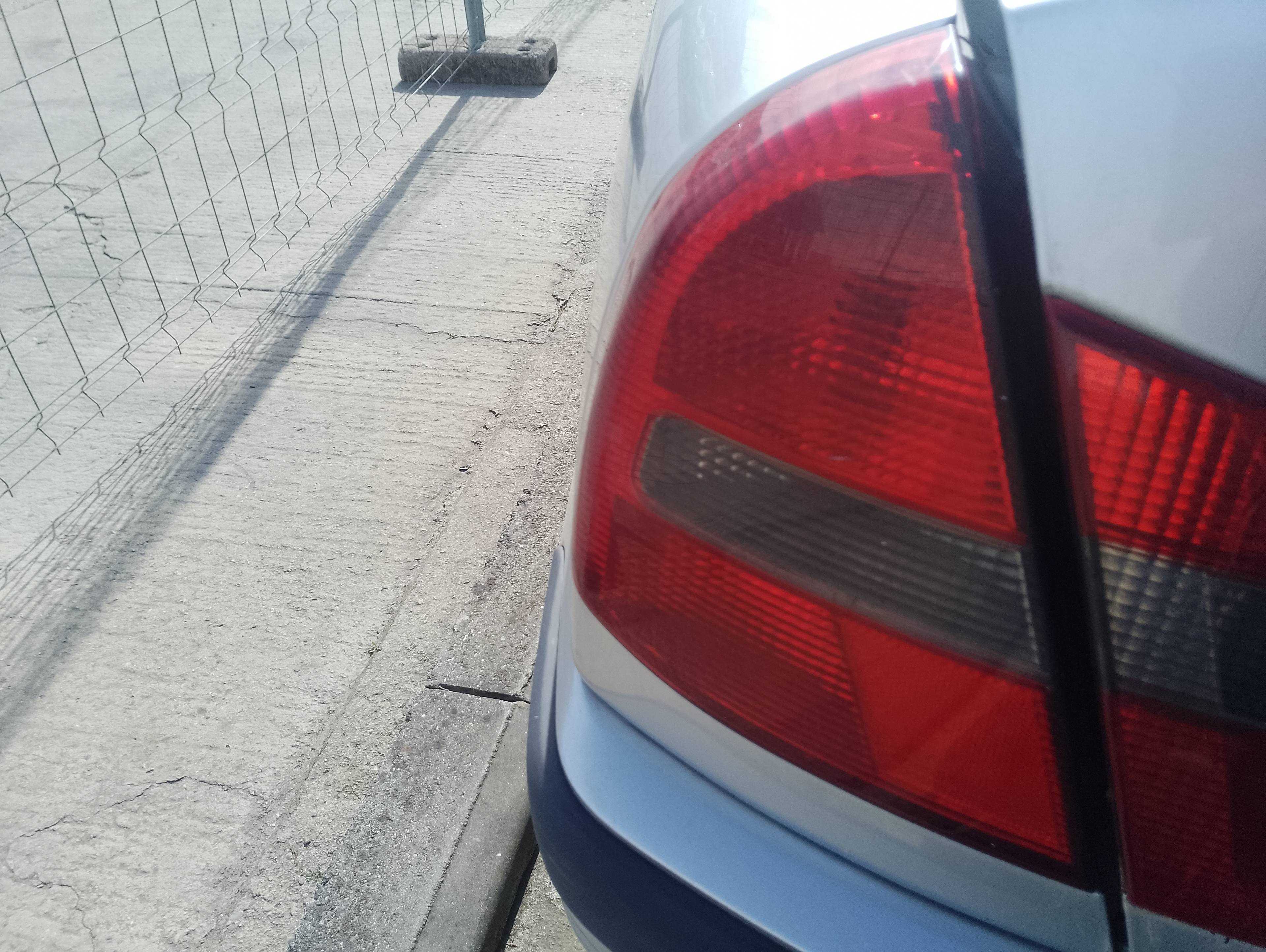 Recambio de piloto trasero izquierdo para mitsubishi carisma berlina 5 (da0) 1900 di-d avance referencia OEM IAM   