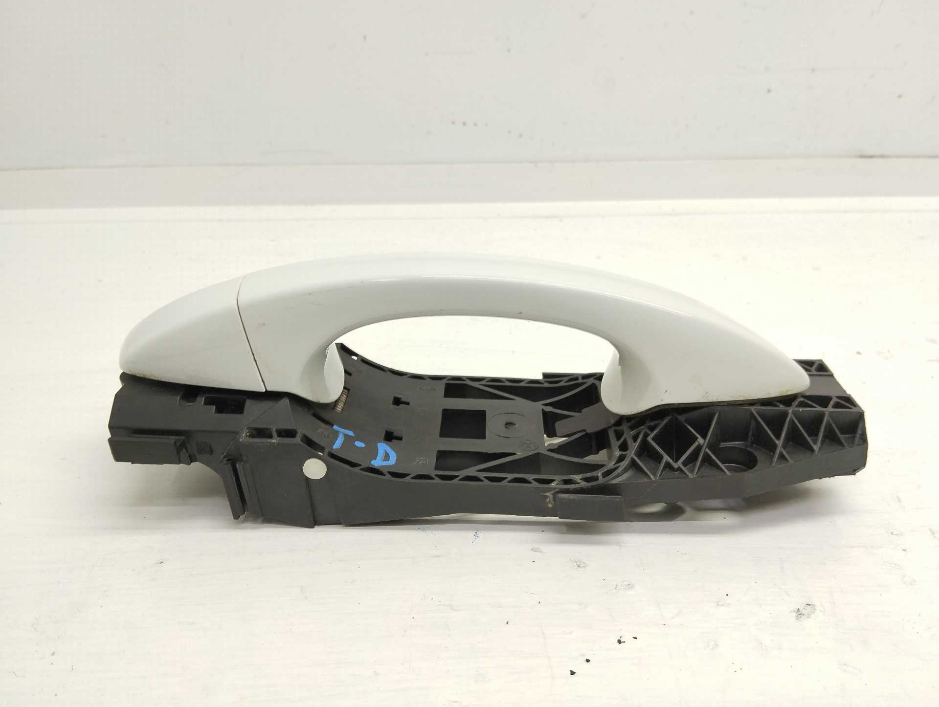 Recambio de maneta exterior trasera derecha para volkswagen golf vii lim. 2.0 tsi referencia OEM IAM 5N0839885H  