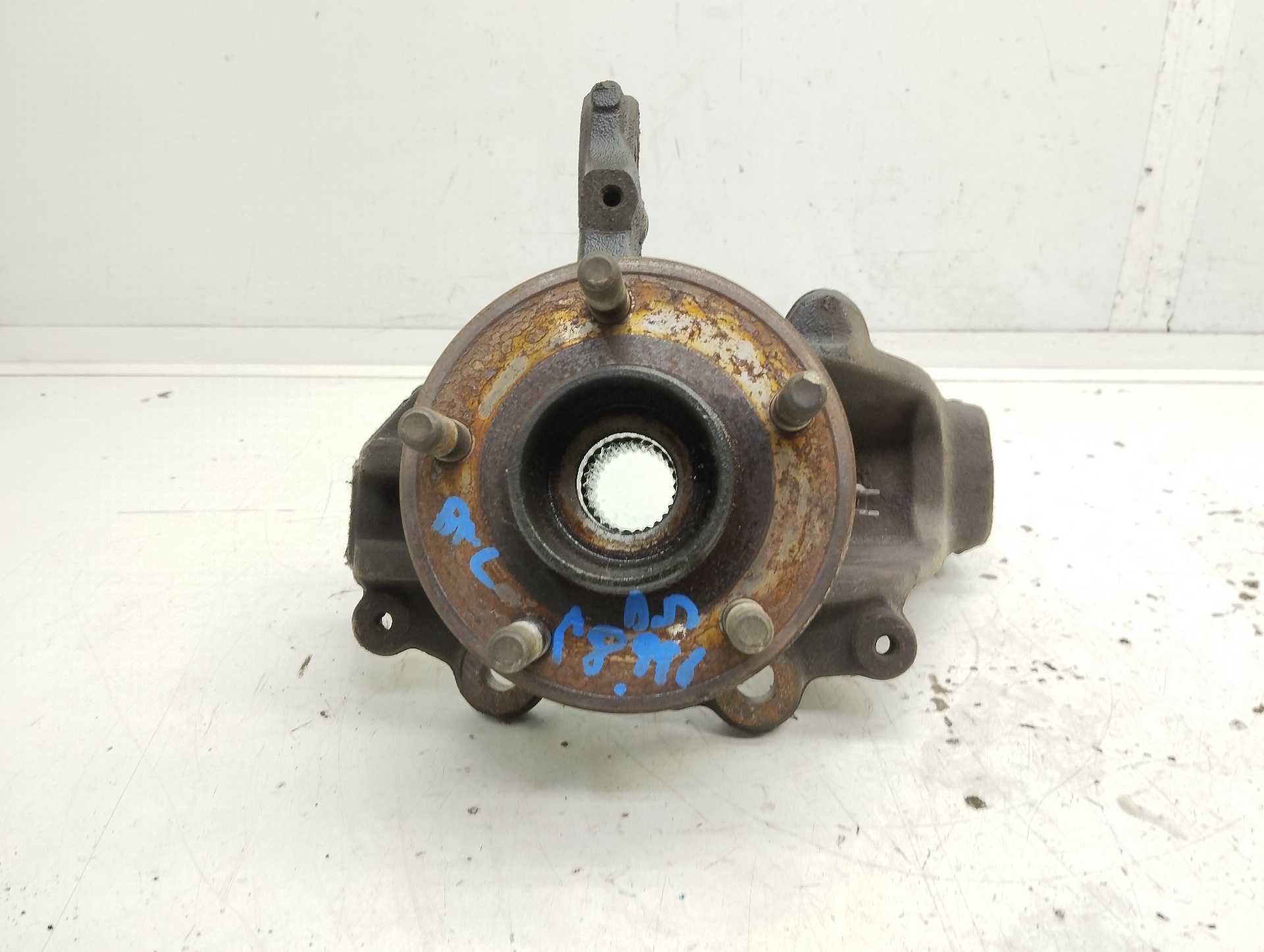 Recambio de mangueta delantera derecha para ford c-max titanium referencia OEM IAM AV613K170  