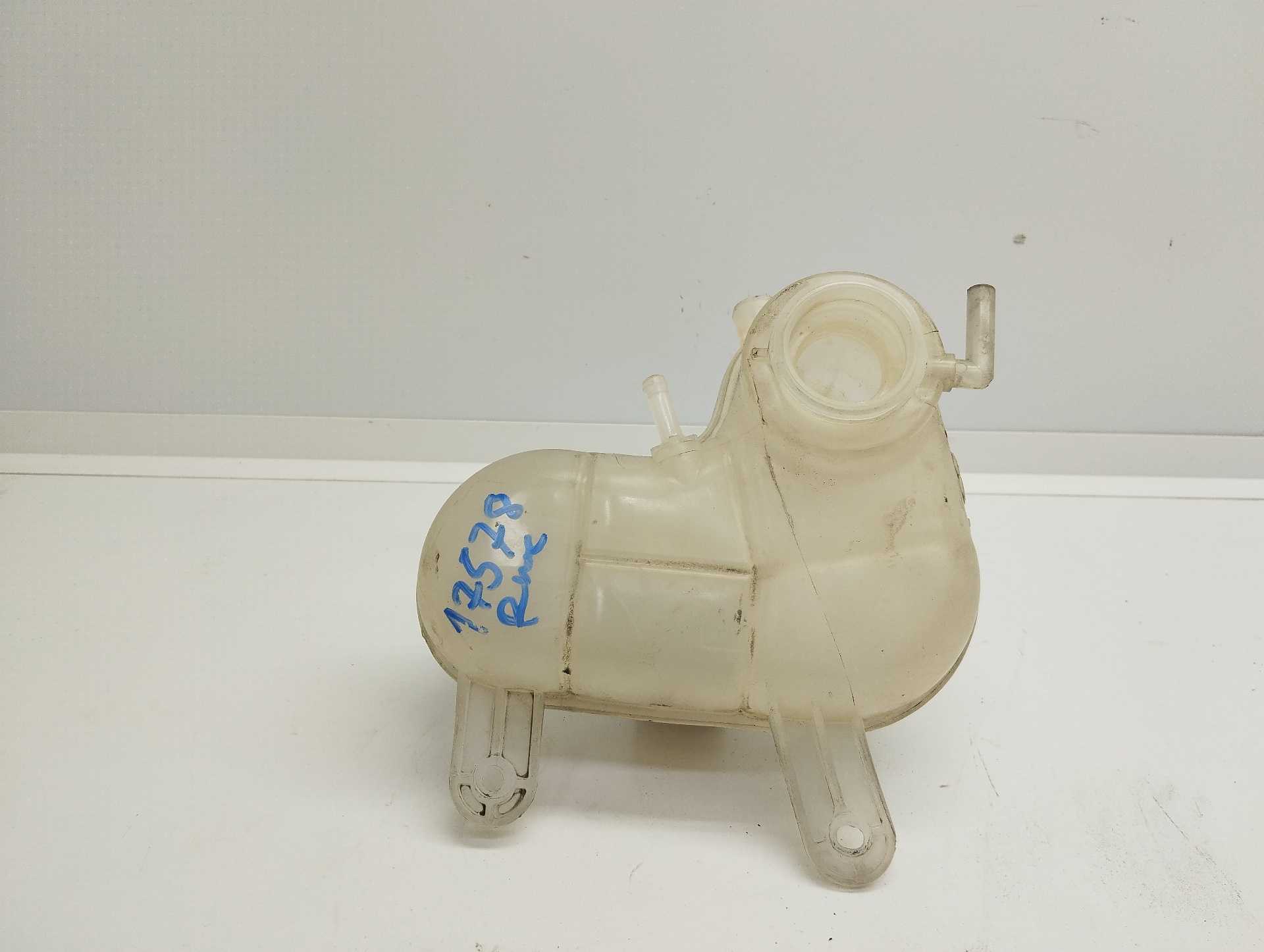 Recambio de deposito expansion para opel karl edition referencia OEM IAM 94511521  