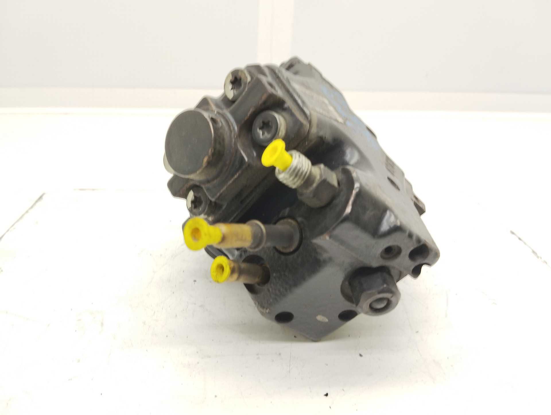 Recambio de bomba inyeccion para fiat linea (110) 1.3 16v jtd cat referencia OEM IAM 55206489 0445010157 BOSCH