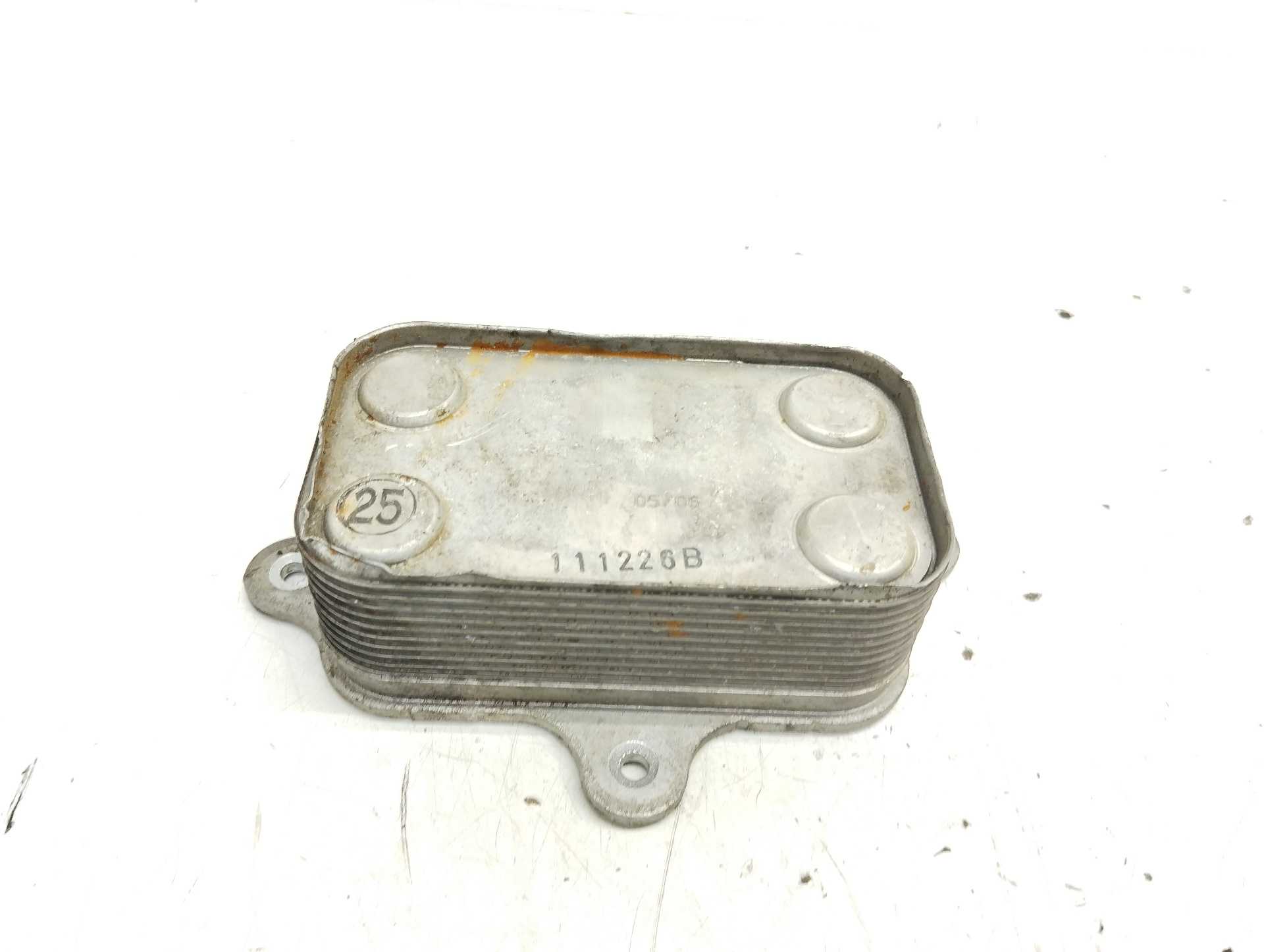 Recambio de enfriador aceite motor para ssangyong rodius xdi referencia OEM IAM   